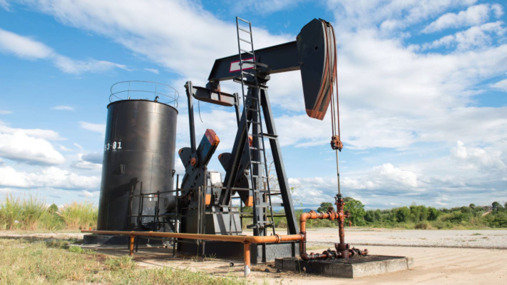 حفارة نفط - أرشيفية