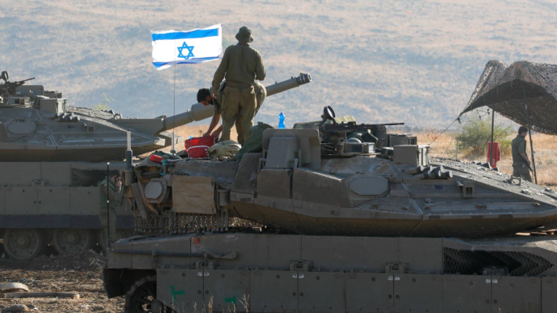 دبابات للاحتلال الإسرائيلي