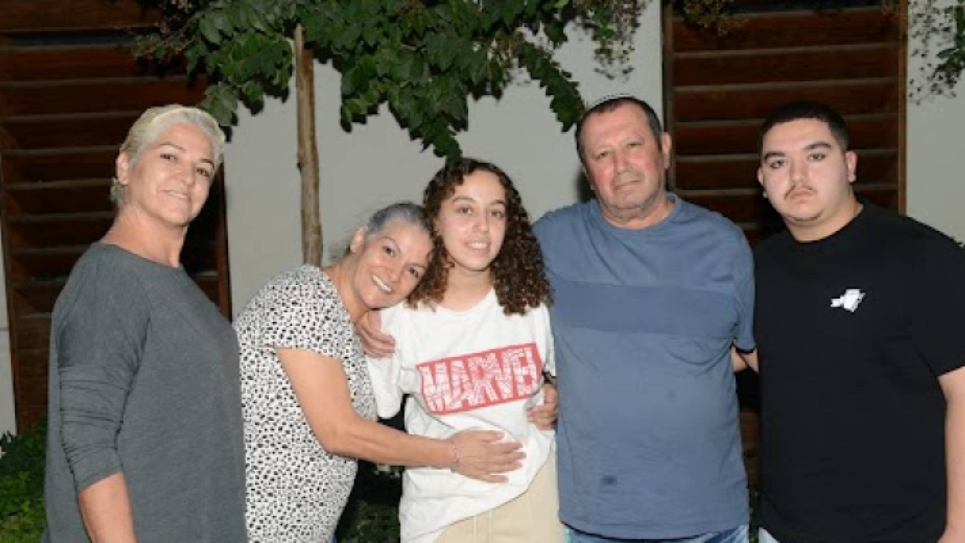 المجندة وعائلتها