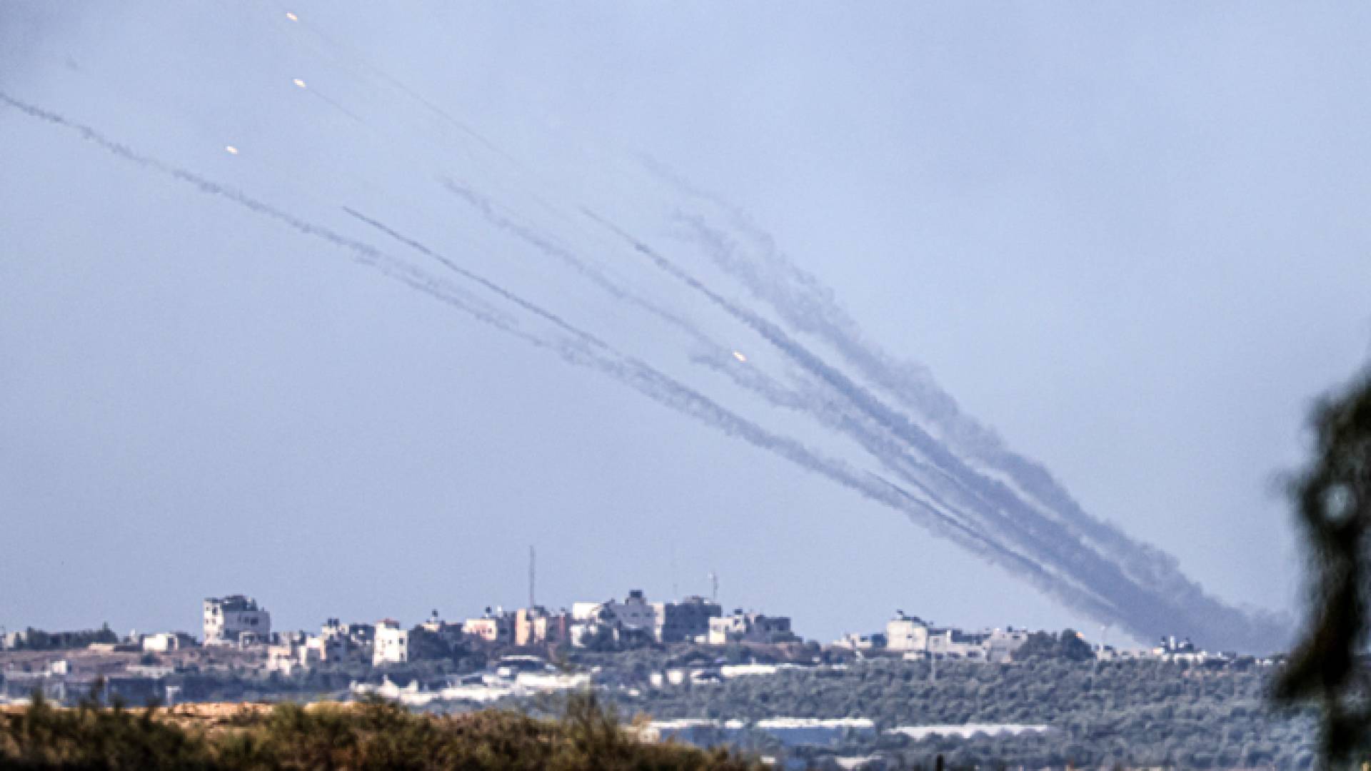 رشقات صاروخية