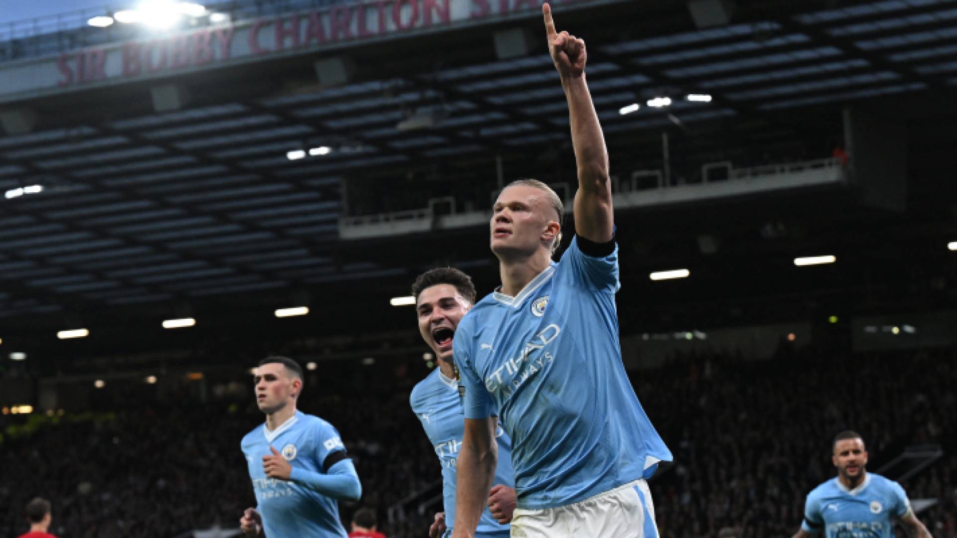 من ديربي مانشستر