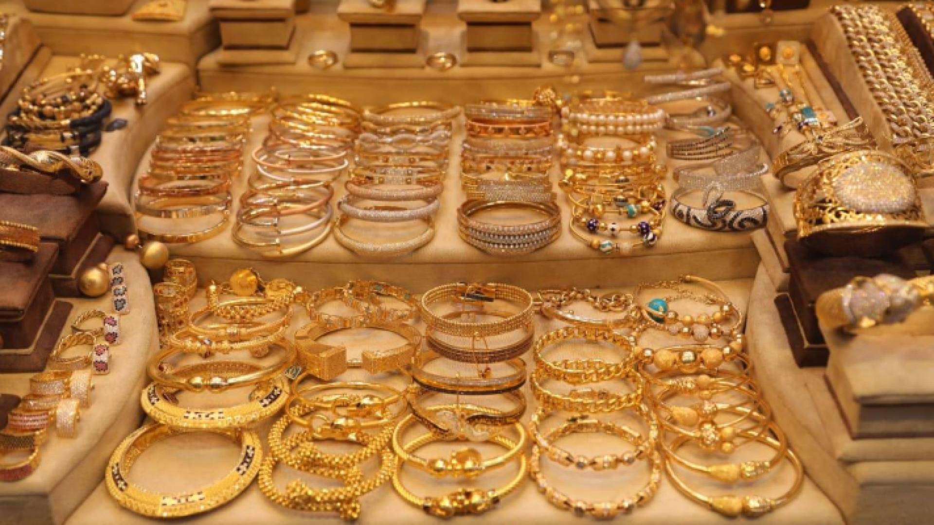 الذهب في السوق المحلية