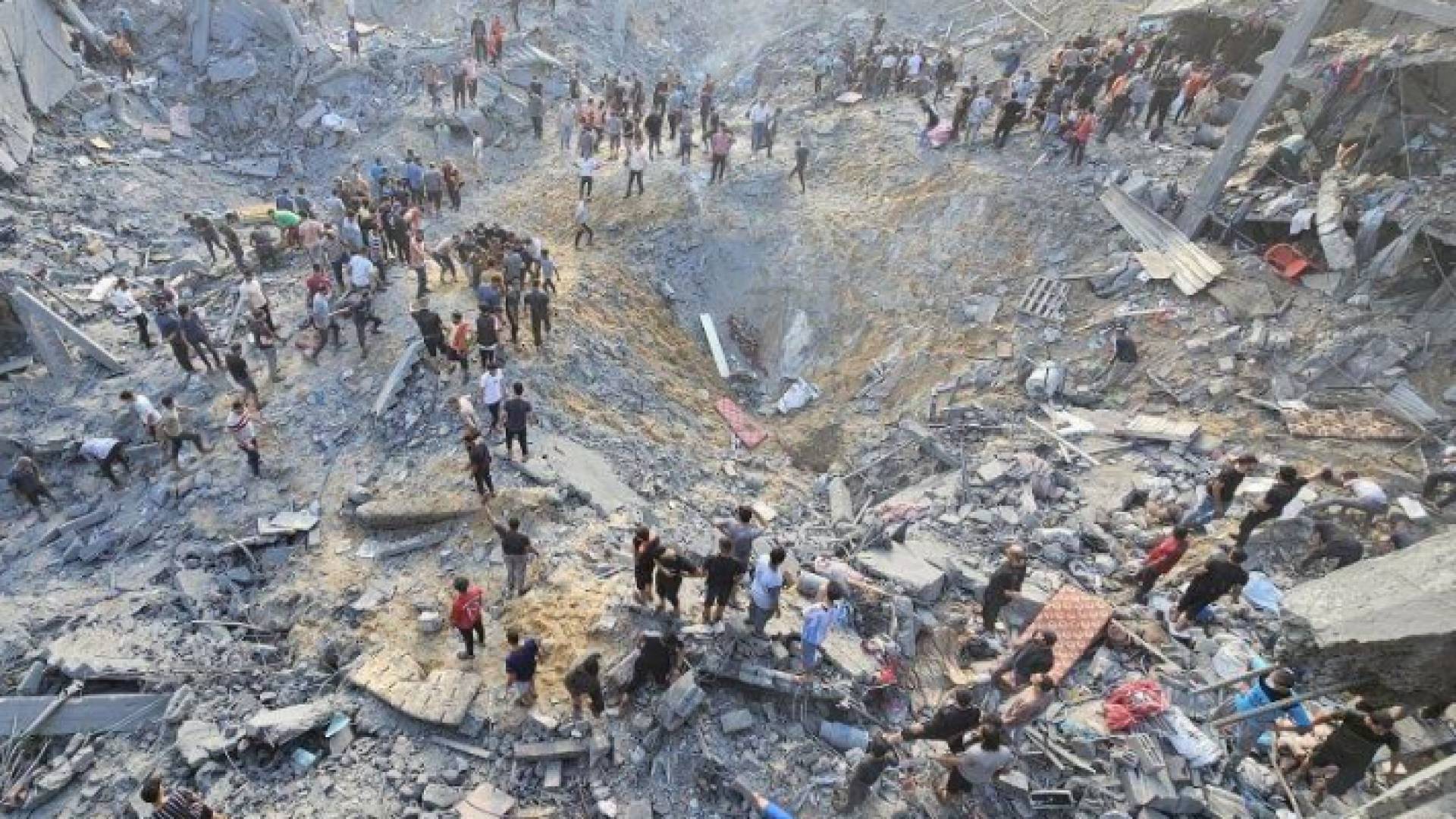 مخيم جباليا بعد استهدافه من قوات الاحتلال الإسرائيلي