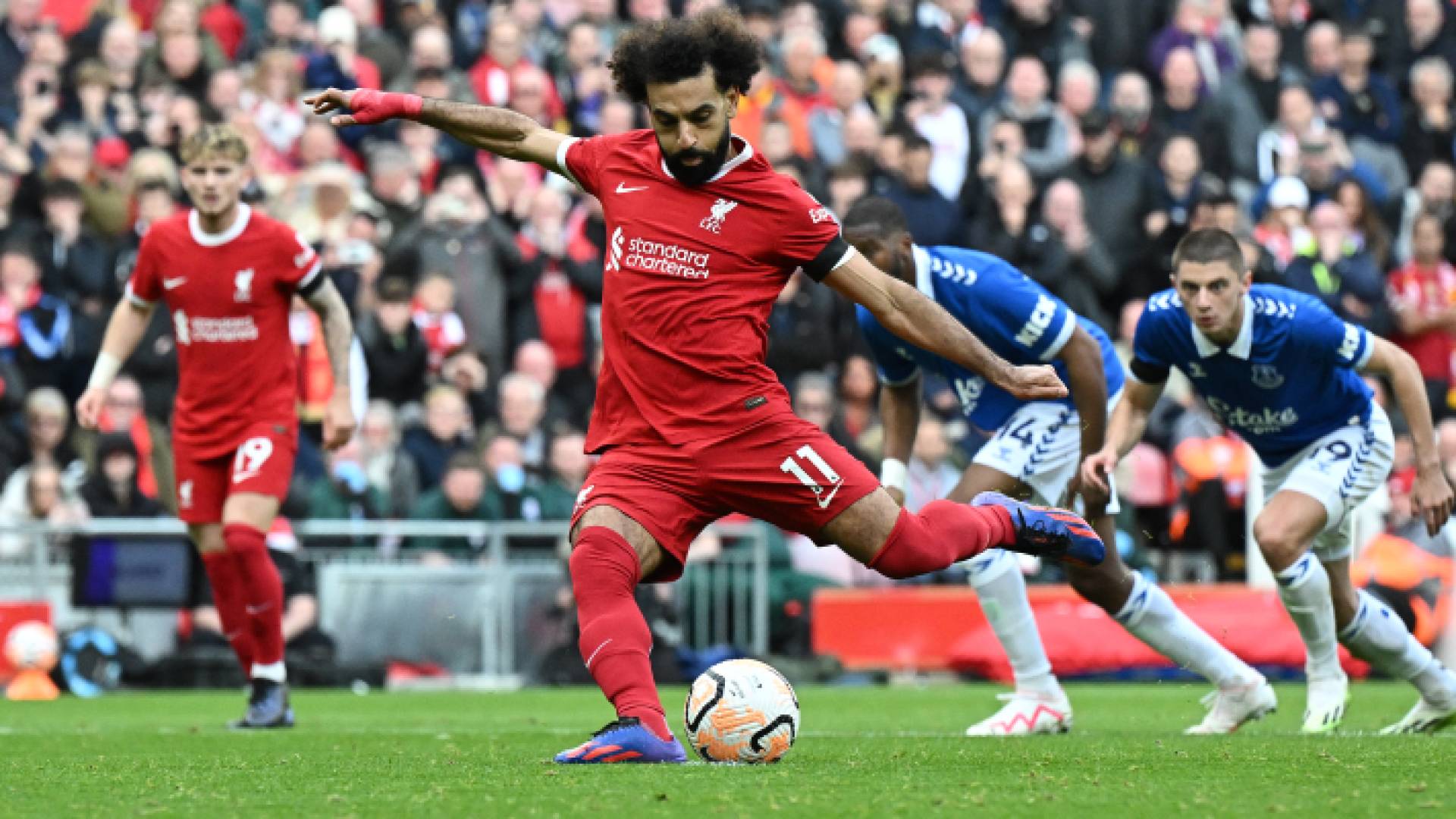 محمد صلاح يسجل هدفا في مرمى إيفرتون