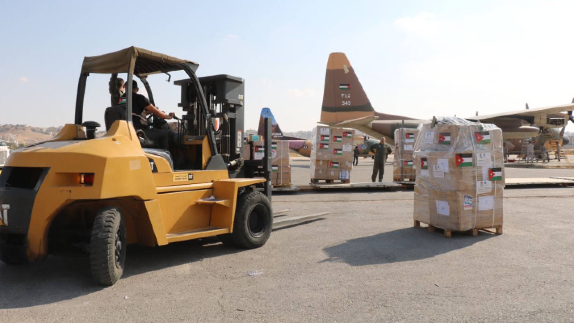 طائرة المساعدات الإغاثية الأردنية