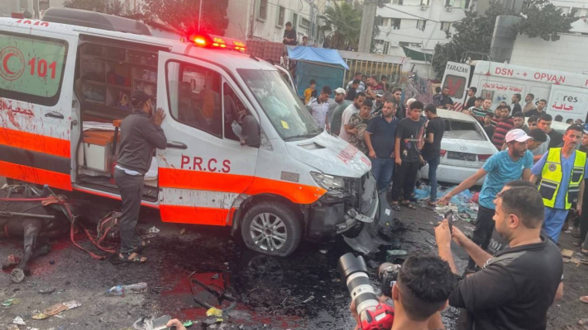 سيارة الإسعاف التي قصفها الاحتلال