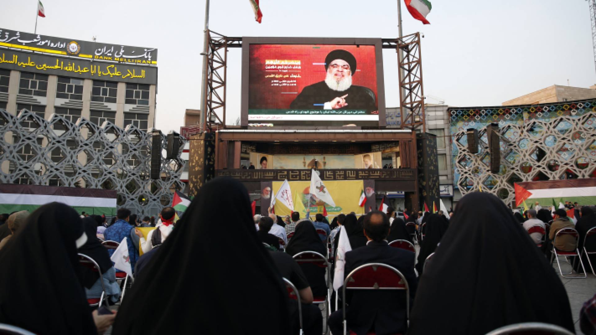 أثناء عرض خطاب نصلراله في لبنان