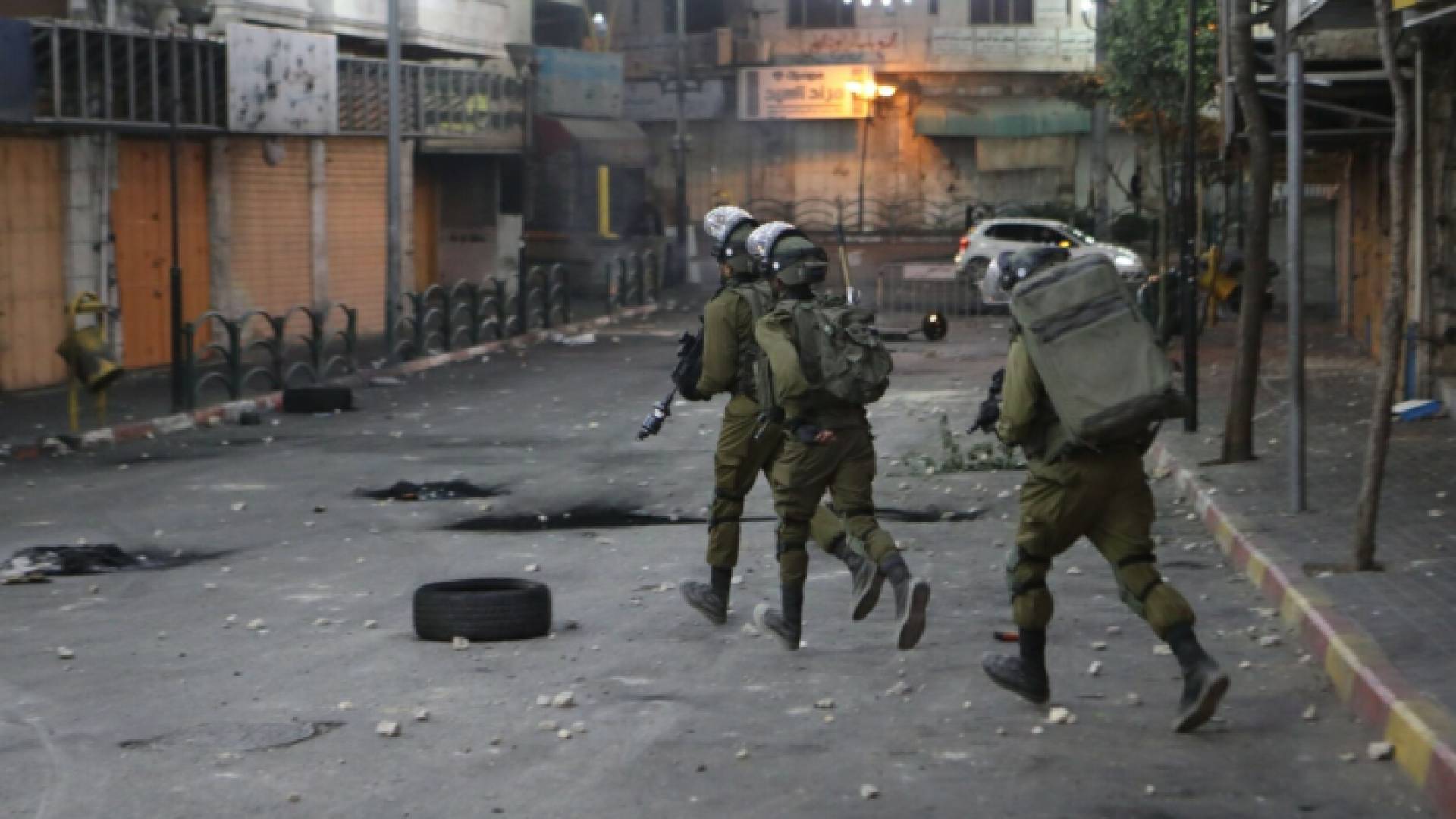 قوات الاحتلال تستهدف المدنيين