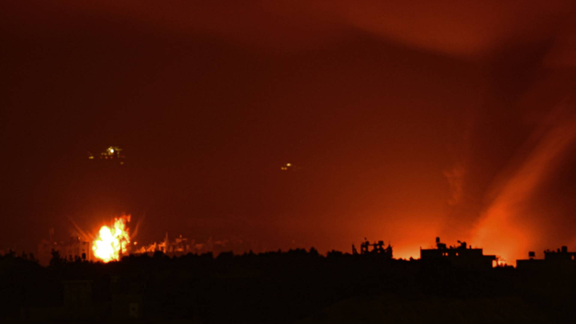 قصف عنيف على قطاع غزة