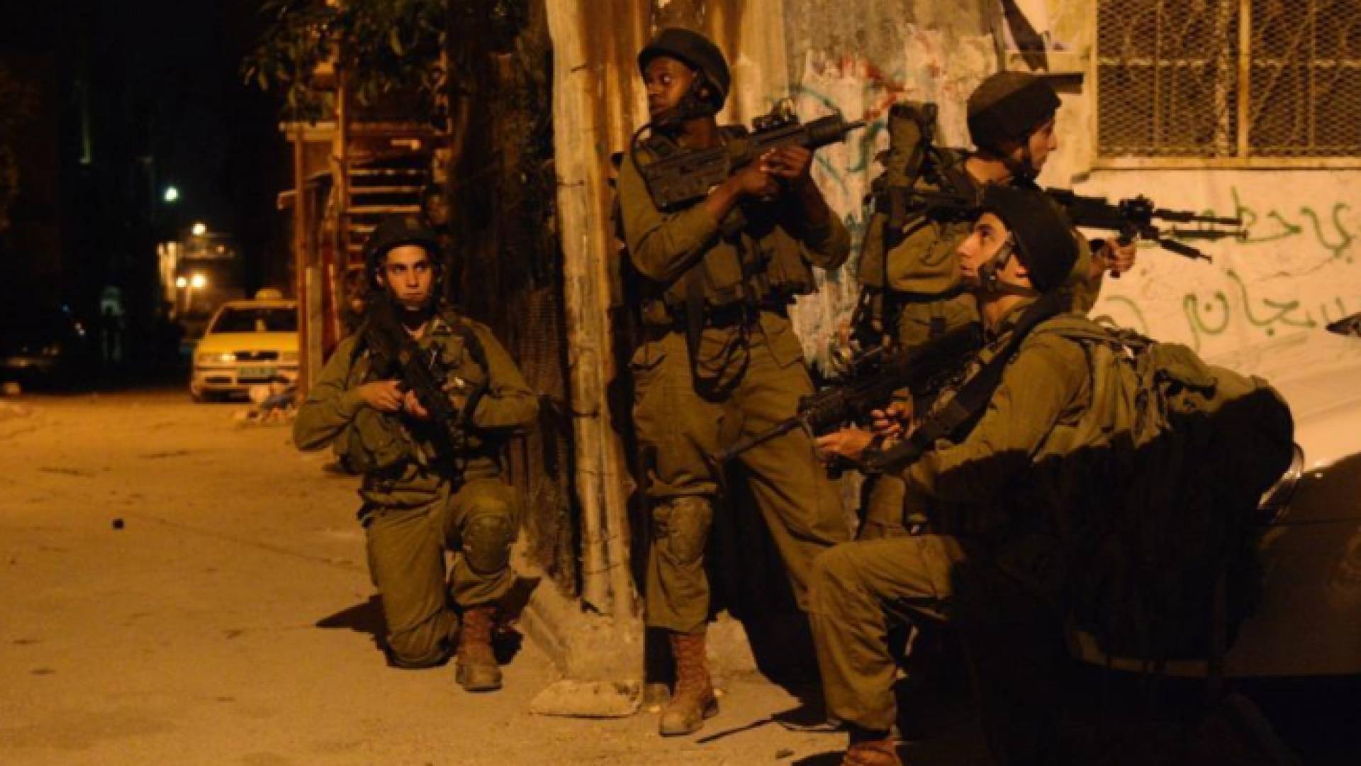 قوات الاحتلال خلال اقتحام إحدى المدن الفلسطينية