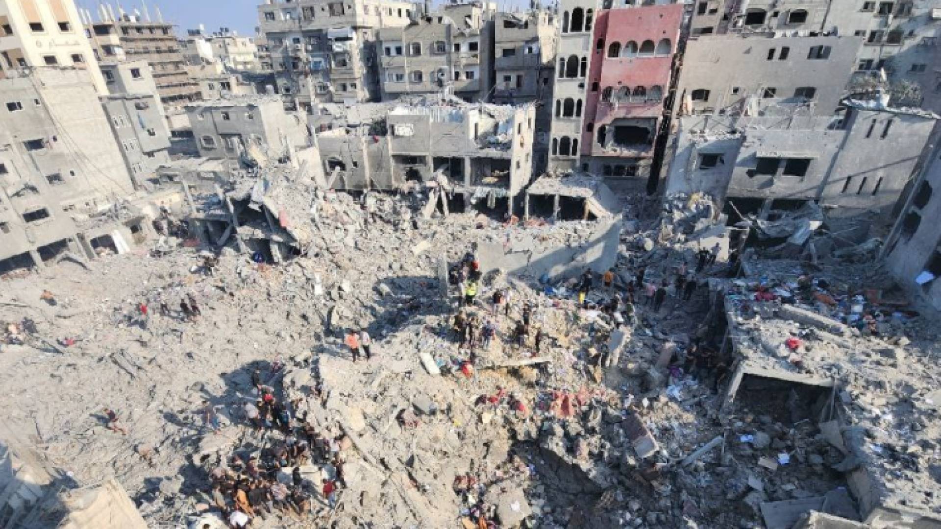 دمار خلفه قصف الاحتلال الإسرائيلي في قطاع غزة