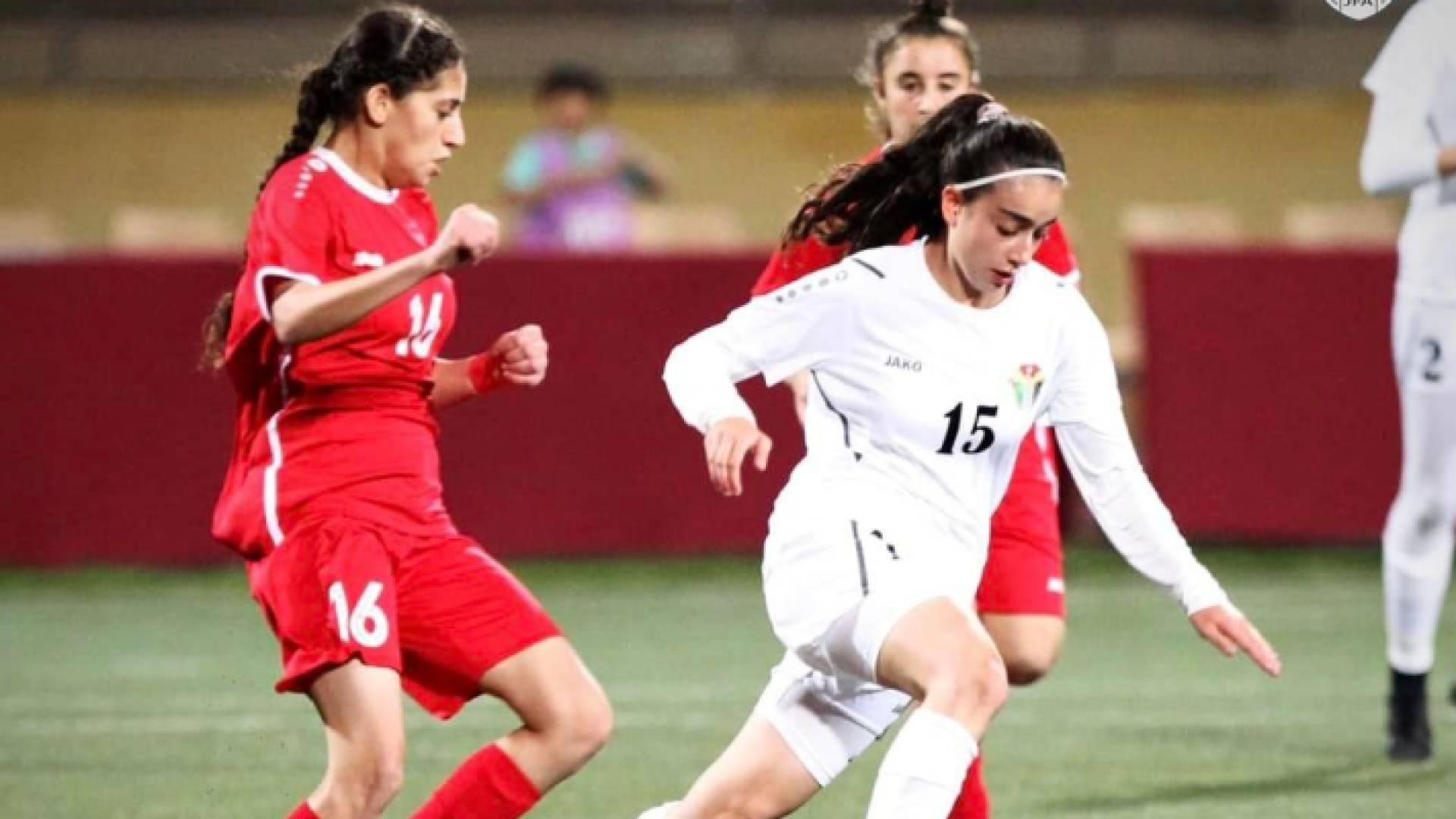 من مباراة سابقة بين الفريقين