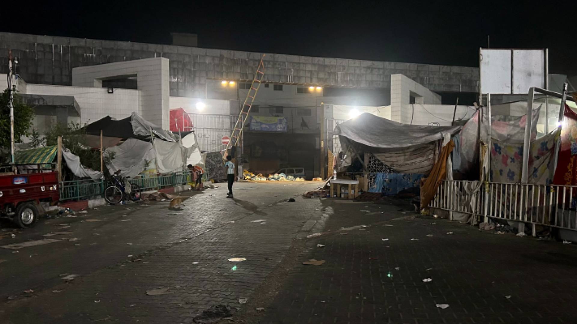 محيط مستشفى الشفاء في غزة