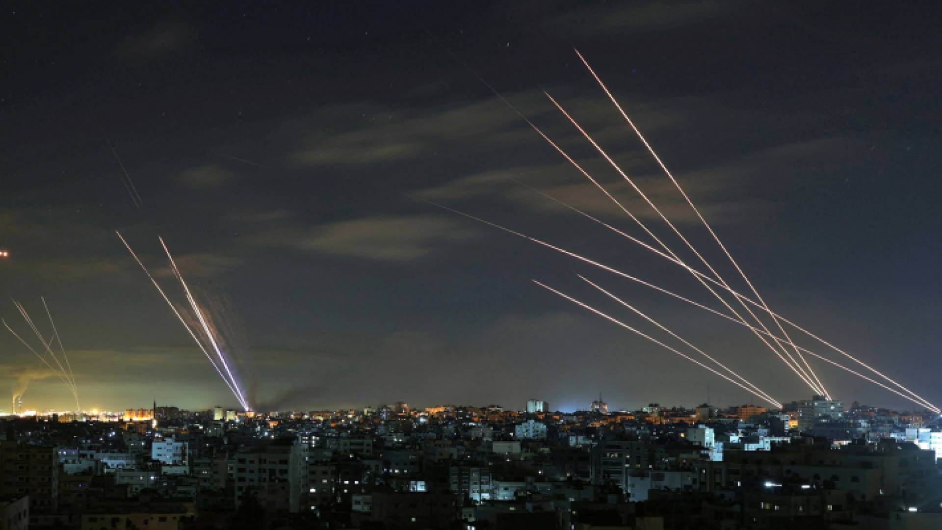 رشقات صاروخية للمقاومة الفلسطينية على الأراضي المحتلة