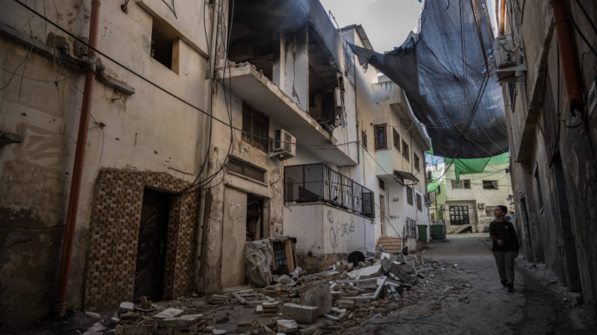 مخيم جنين بعد قصفه من قبل قوات الاحتلال الإسرائيلي