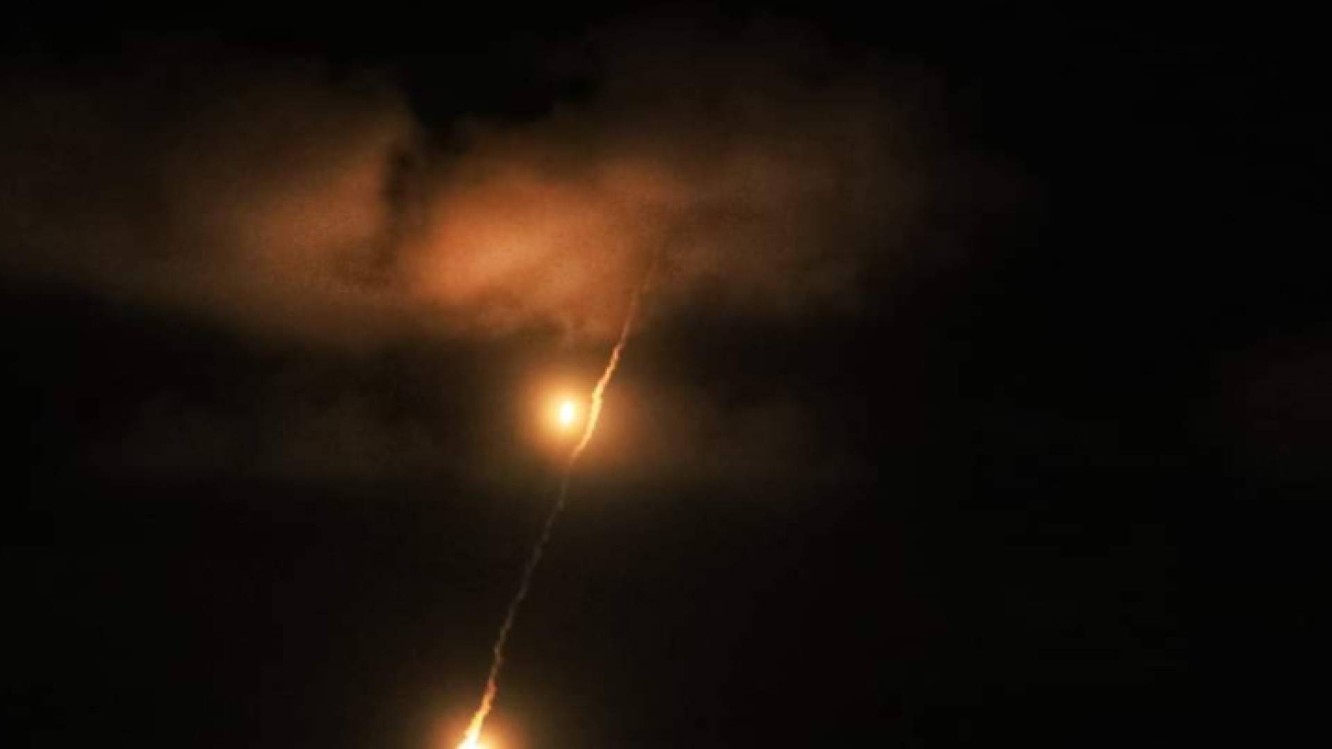 رشقات صاروخية