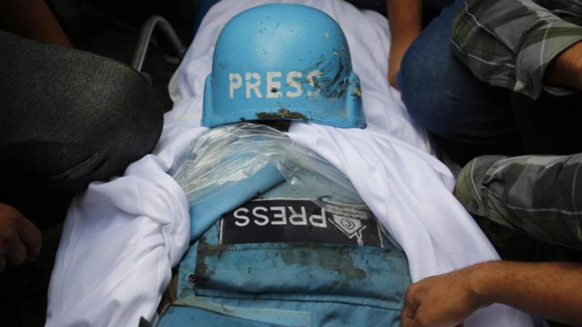 الاحتلال يستهدف الصحفيين محاولا إخفاء عدوانه على غزة