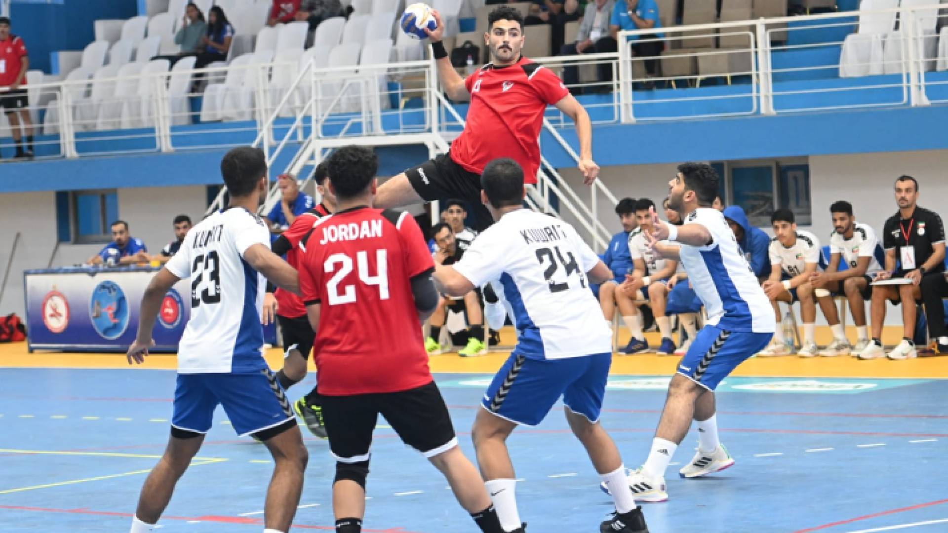 من المباراة