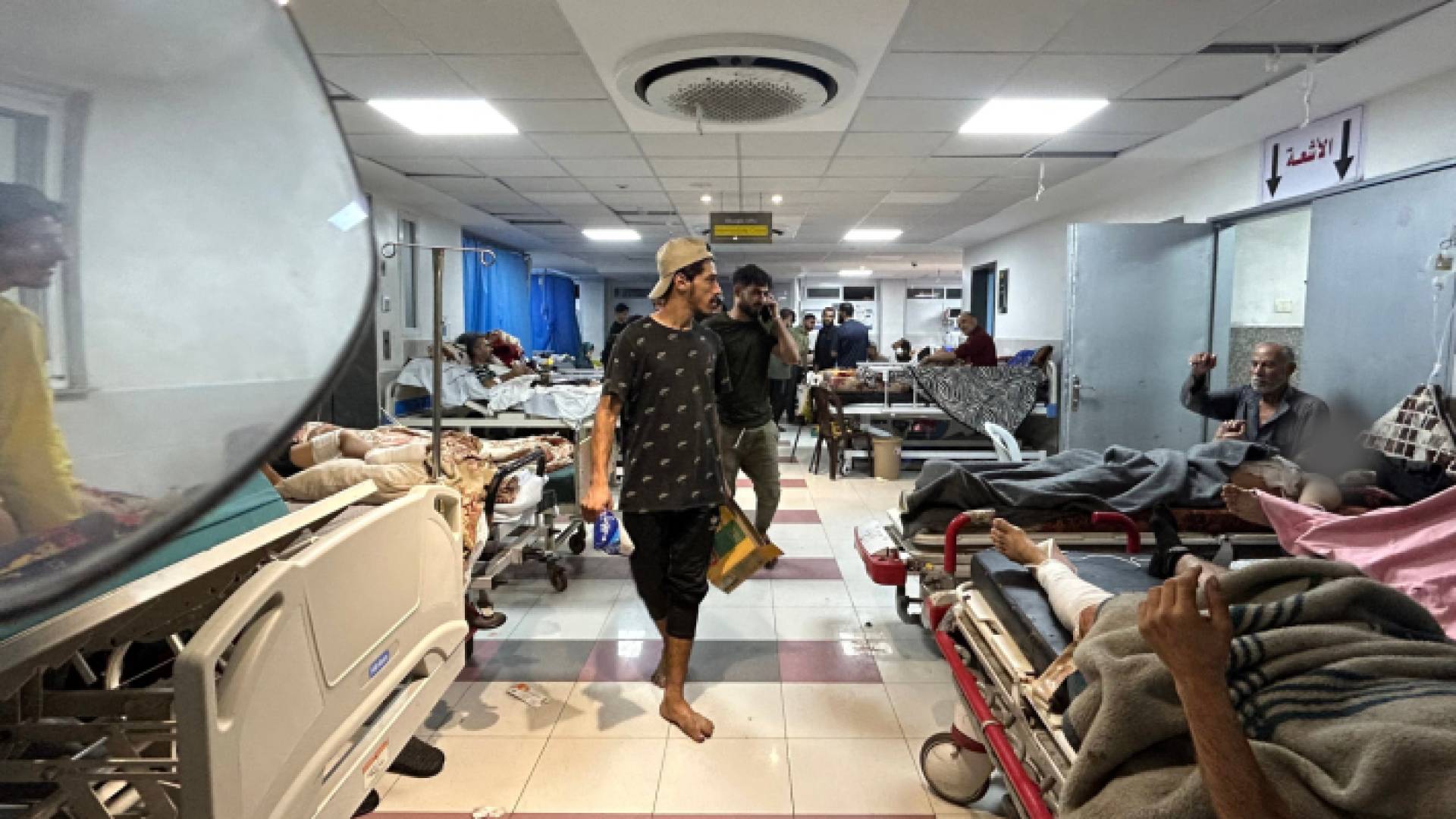 مصابون في مجمع الشفاء