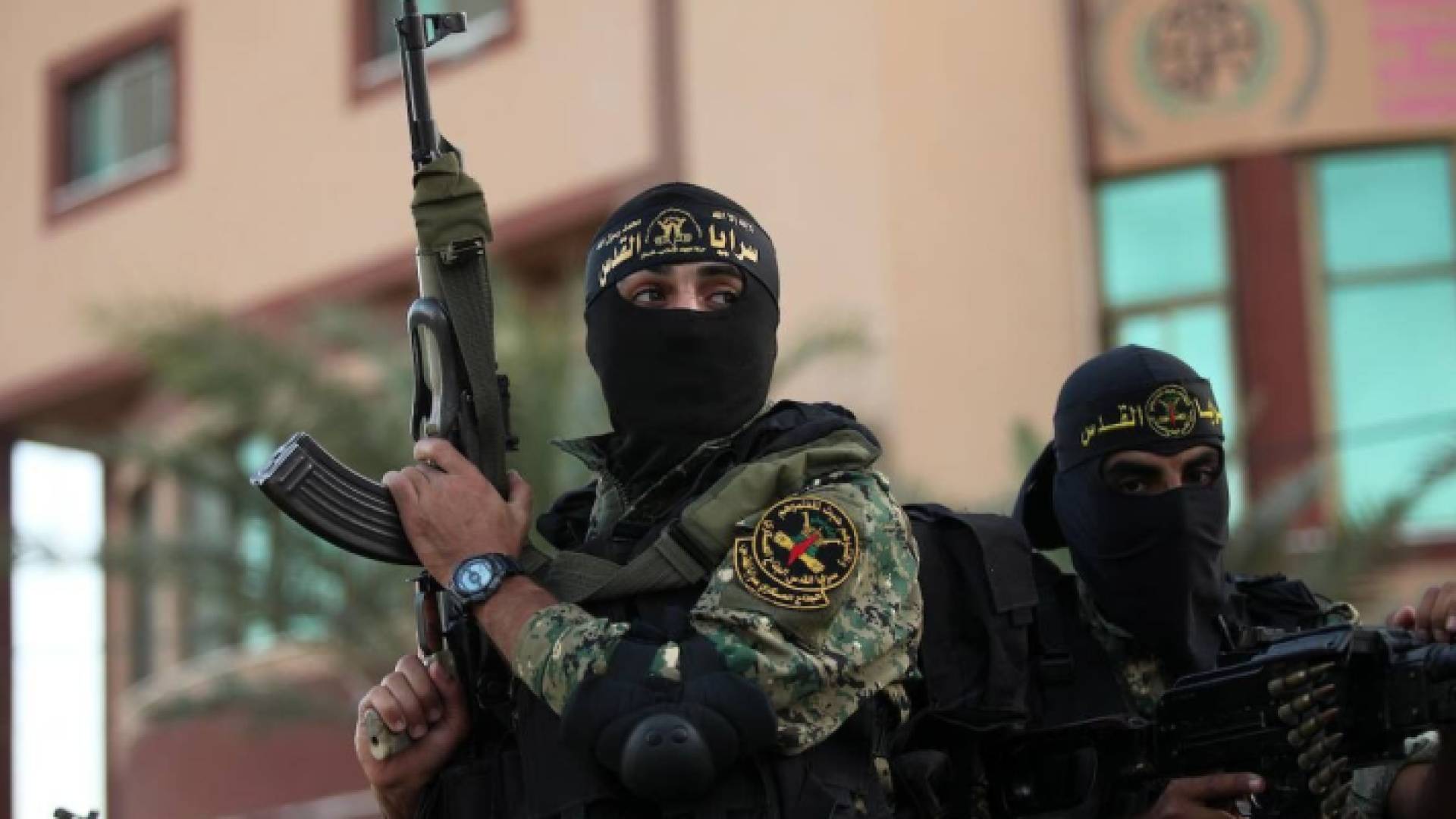 مقاتلان في صفوف سرايا القدس