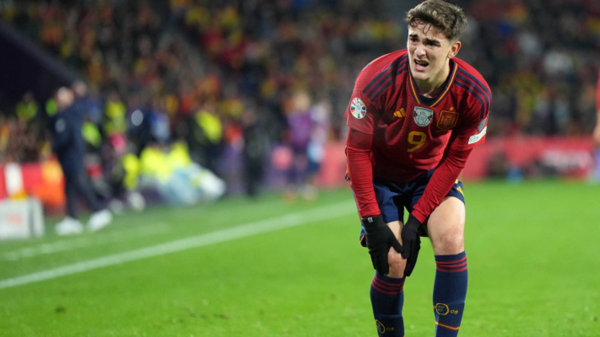 نجم يرشلونة والمنتخب الاسباني غافي