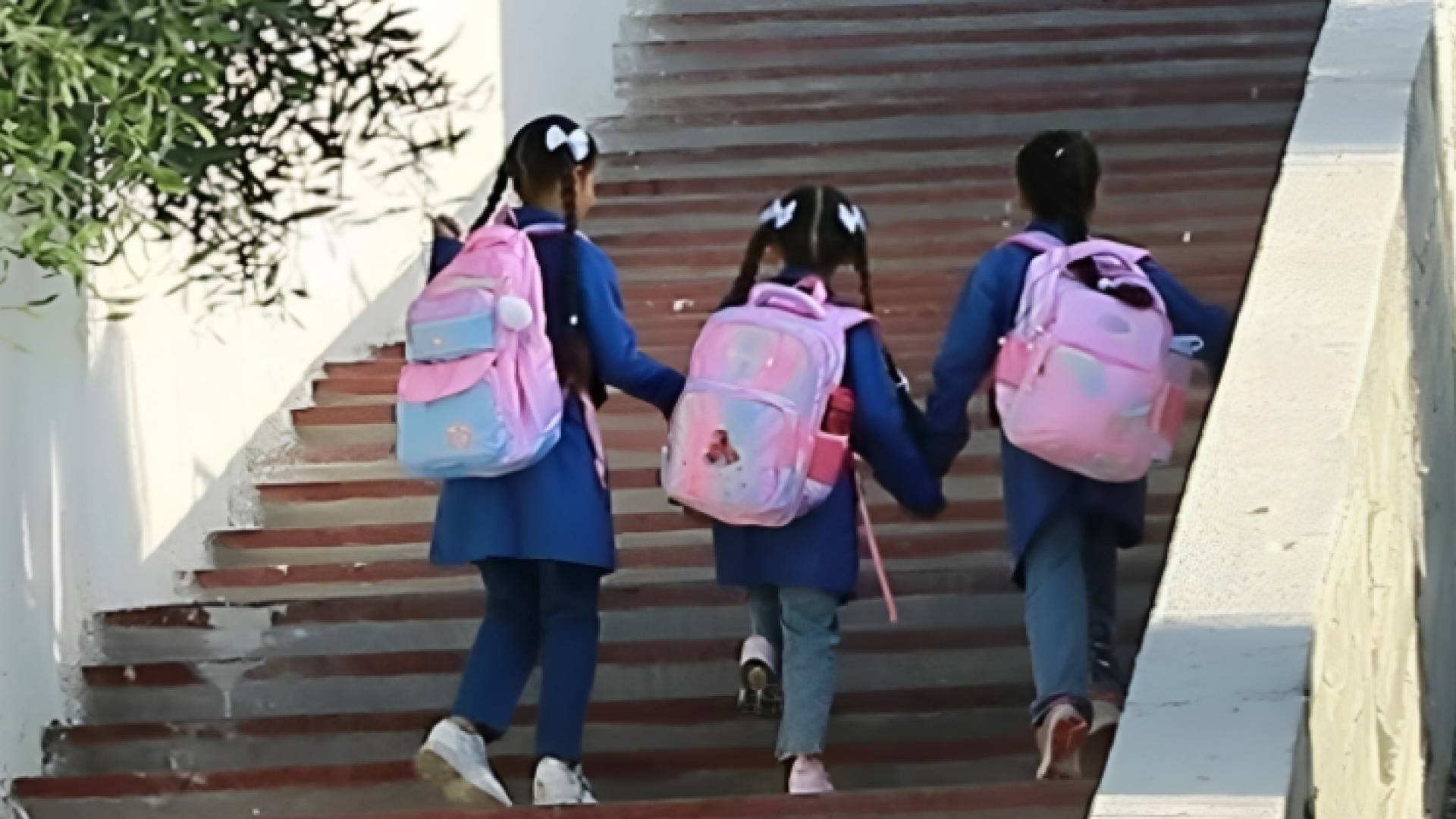 طالبات - أرشيفية