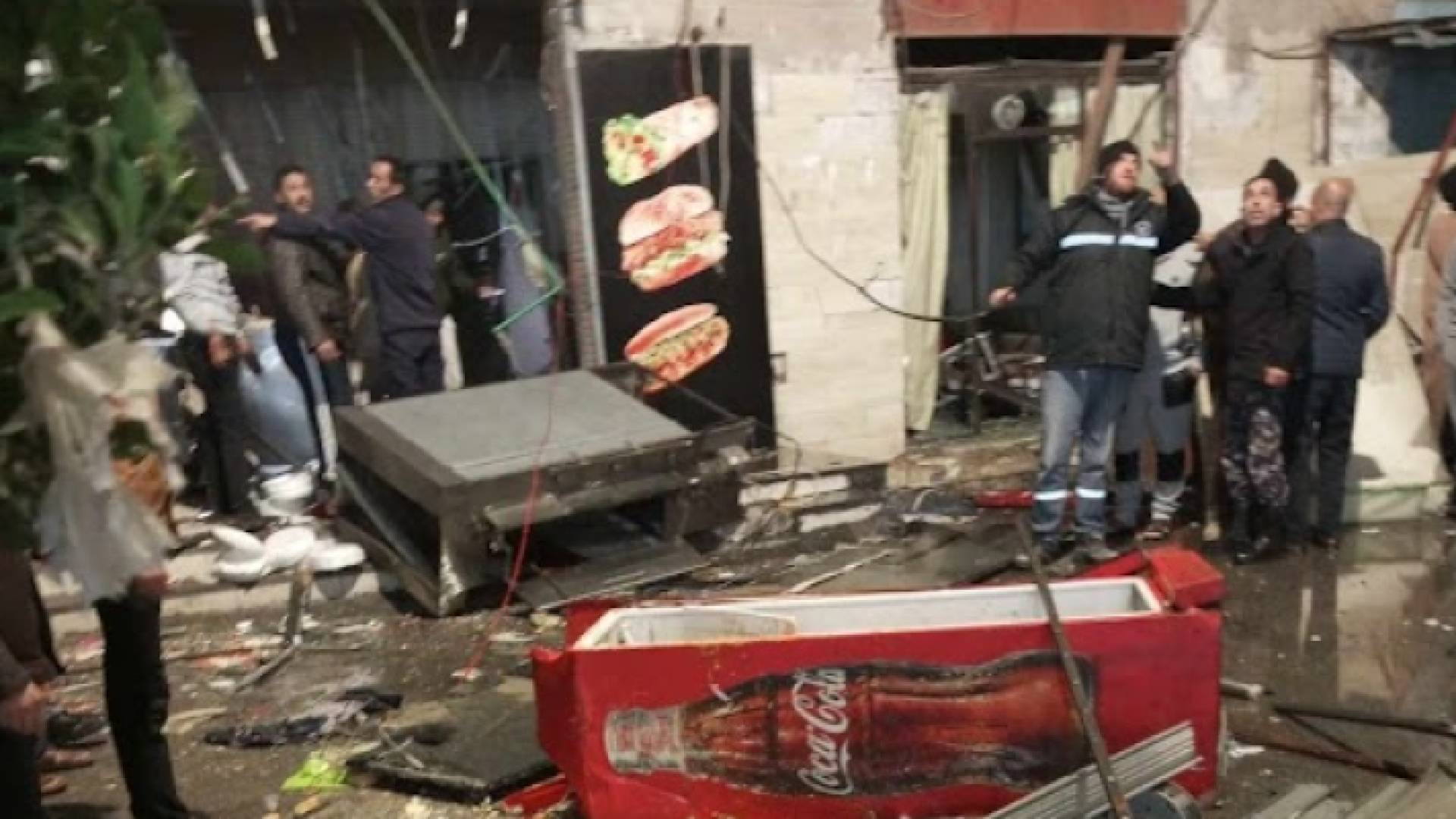 أثار الأضرار التي أحثها انفجار اسطوانة الغاز