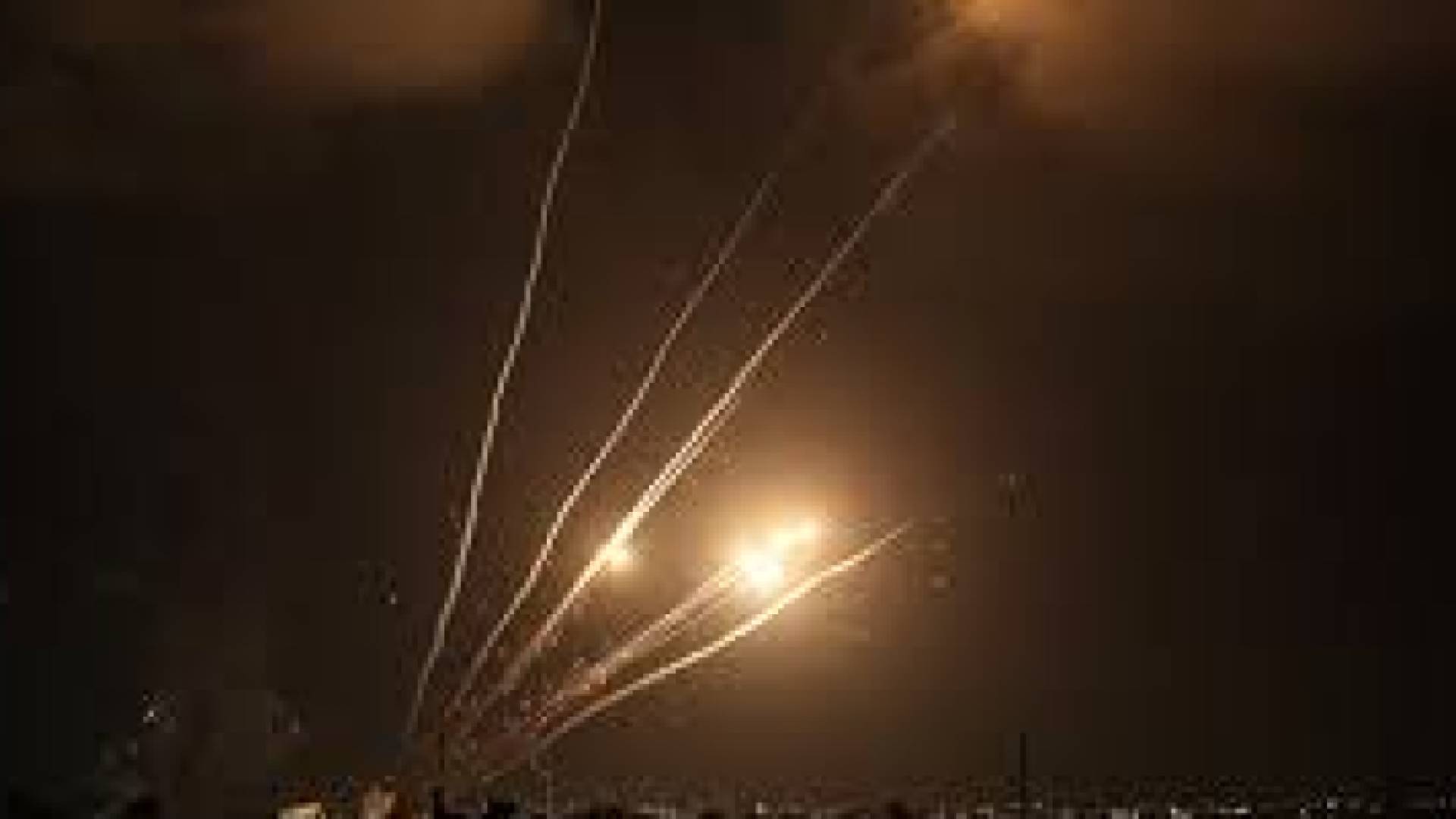 رشقة صاروخية