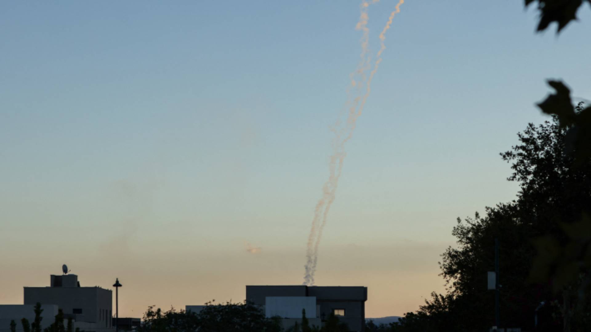 رشقة صاروخية