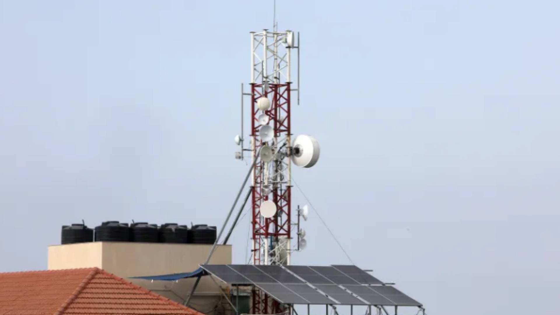 برج اتصالات في قطاع غزة