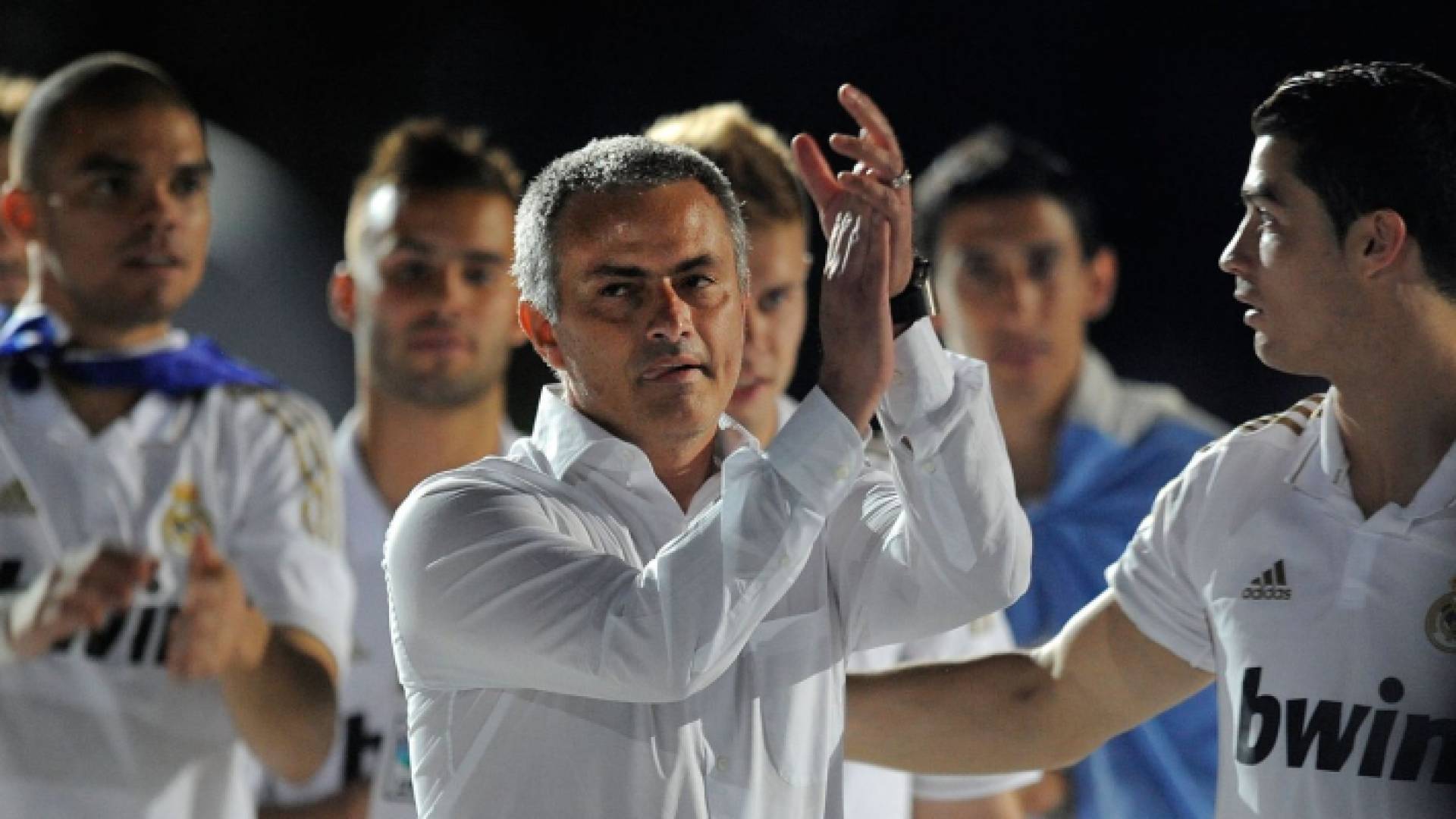 صورة سابقة لمورينهو مع ريال مدريد