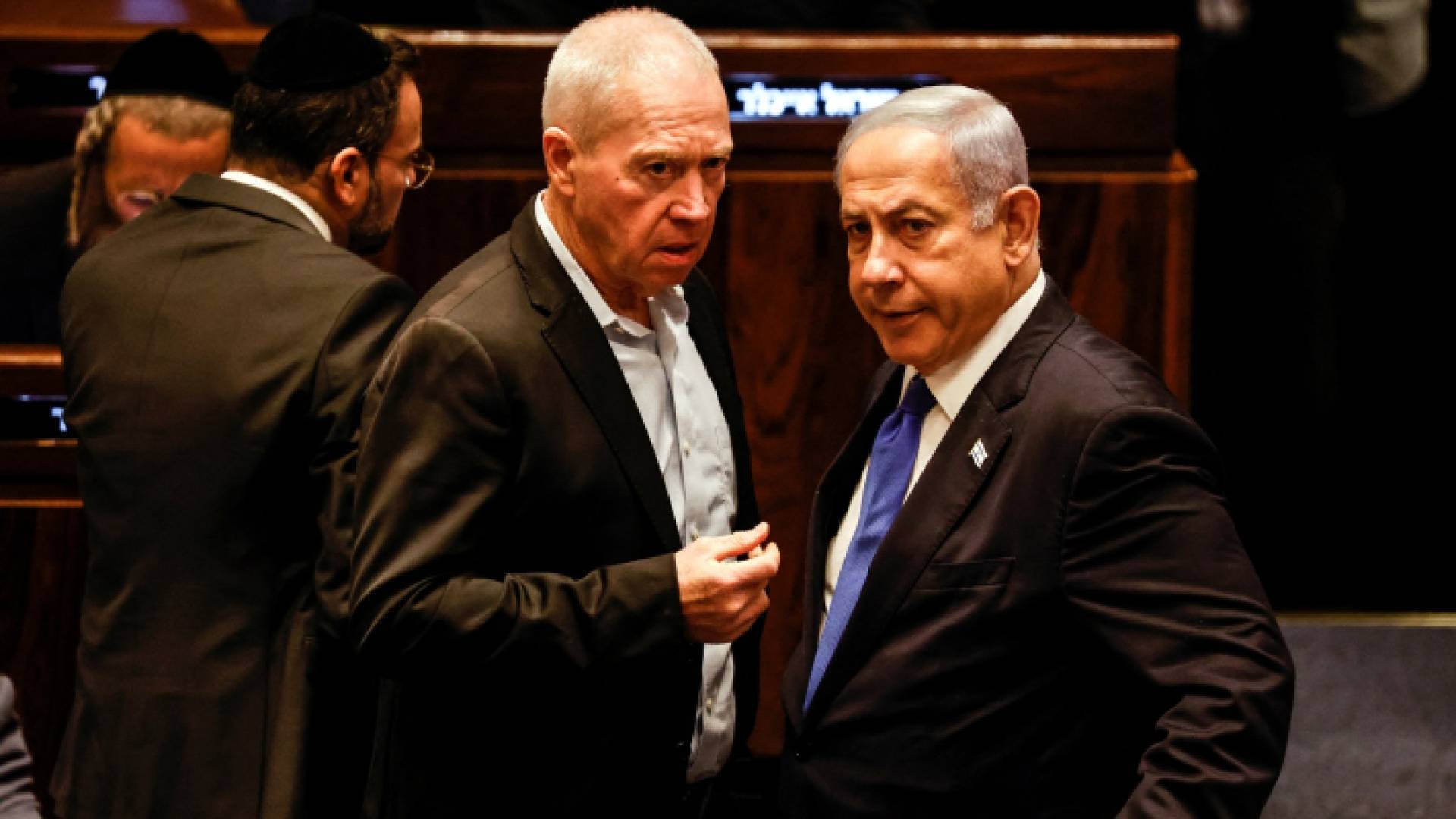 رئيس وزراء الاحتلال بنيامين نتنياهو ووزير حرب الاحتلال يوآف غالانت