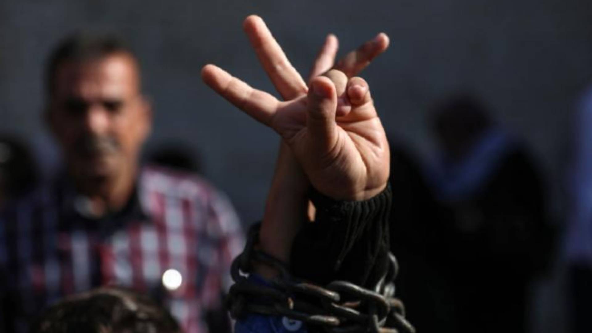 أسير فلسطيني في سجون الاحتلال