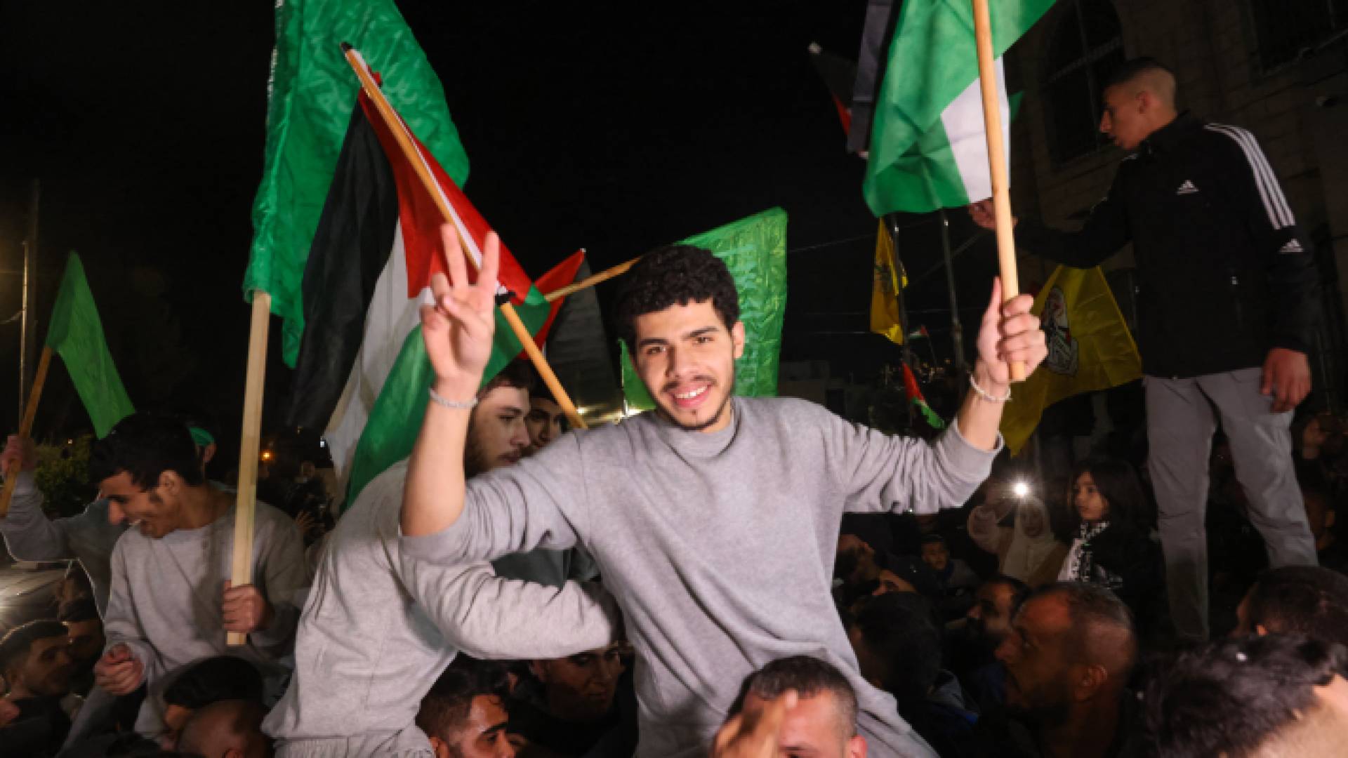 أشبال فلسطين الذين تم إطلاق سراحهم ضمن صفقة التبادل