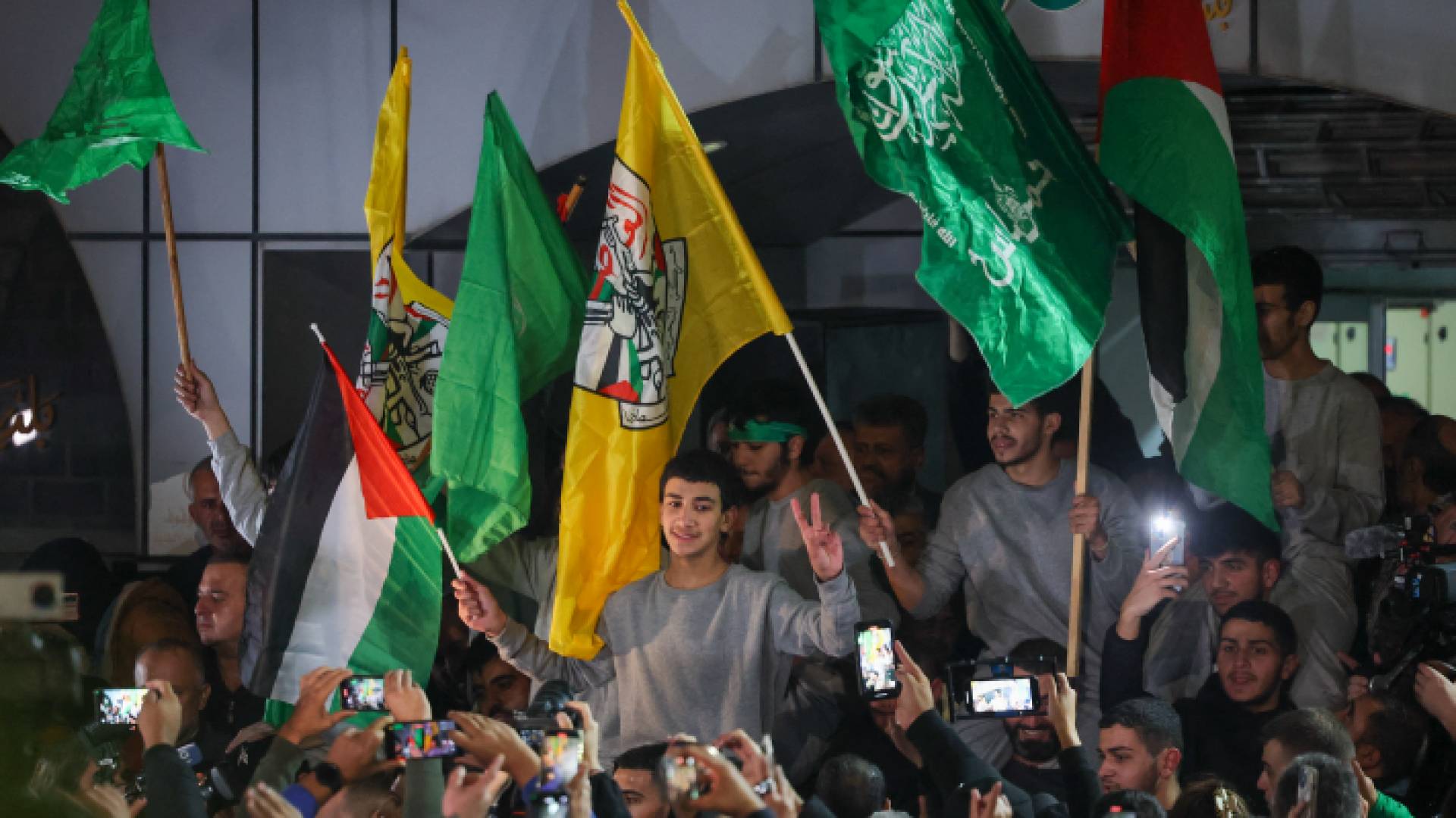 أسرى فلسطينيون أفرجت عنهم سلطات الاحتلال