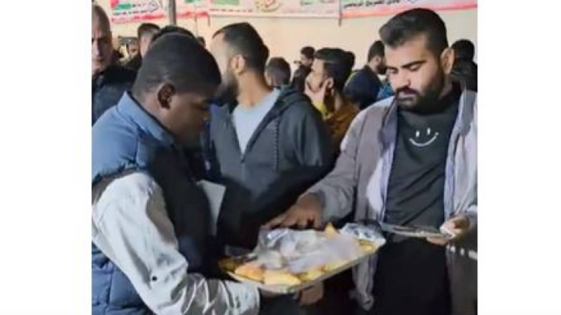 توزيع الحلويات في اربد