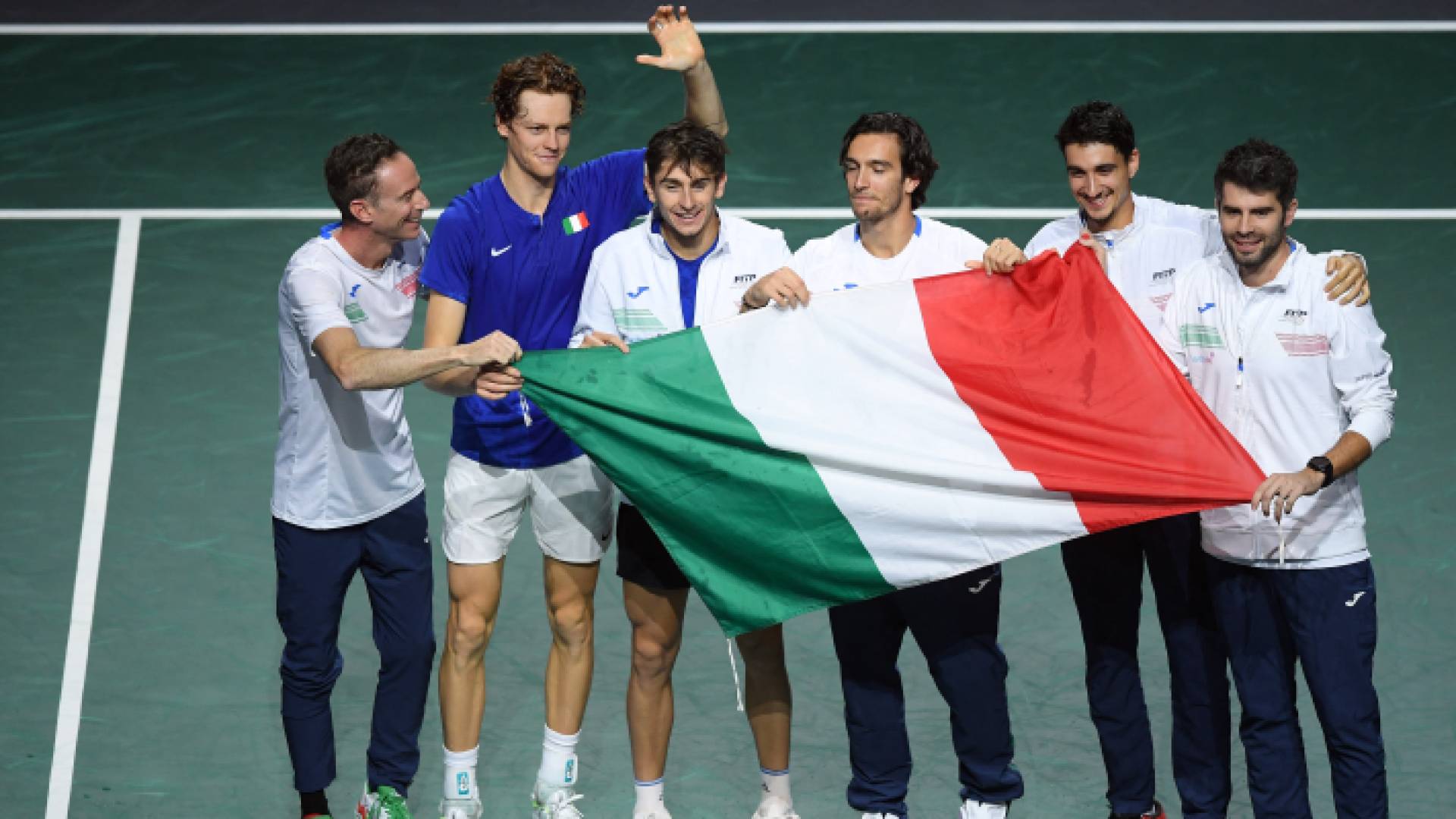 احتفال لاعبي ايطاليا بلقب كأس ديفيس