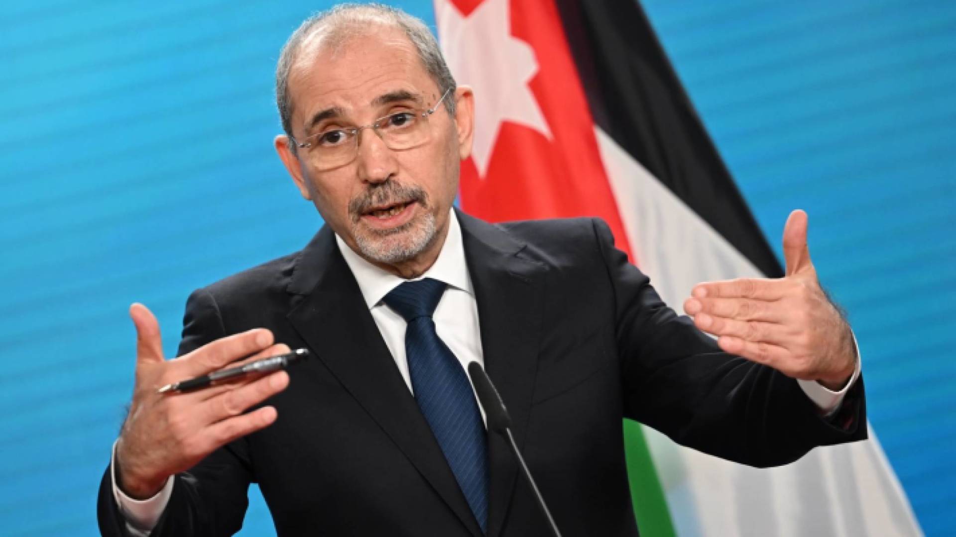 وزير الخارجية أيمن الصفدي