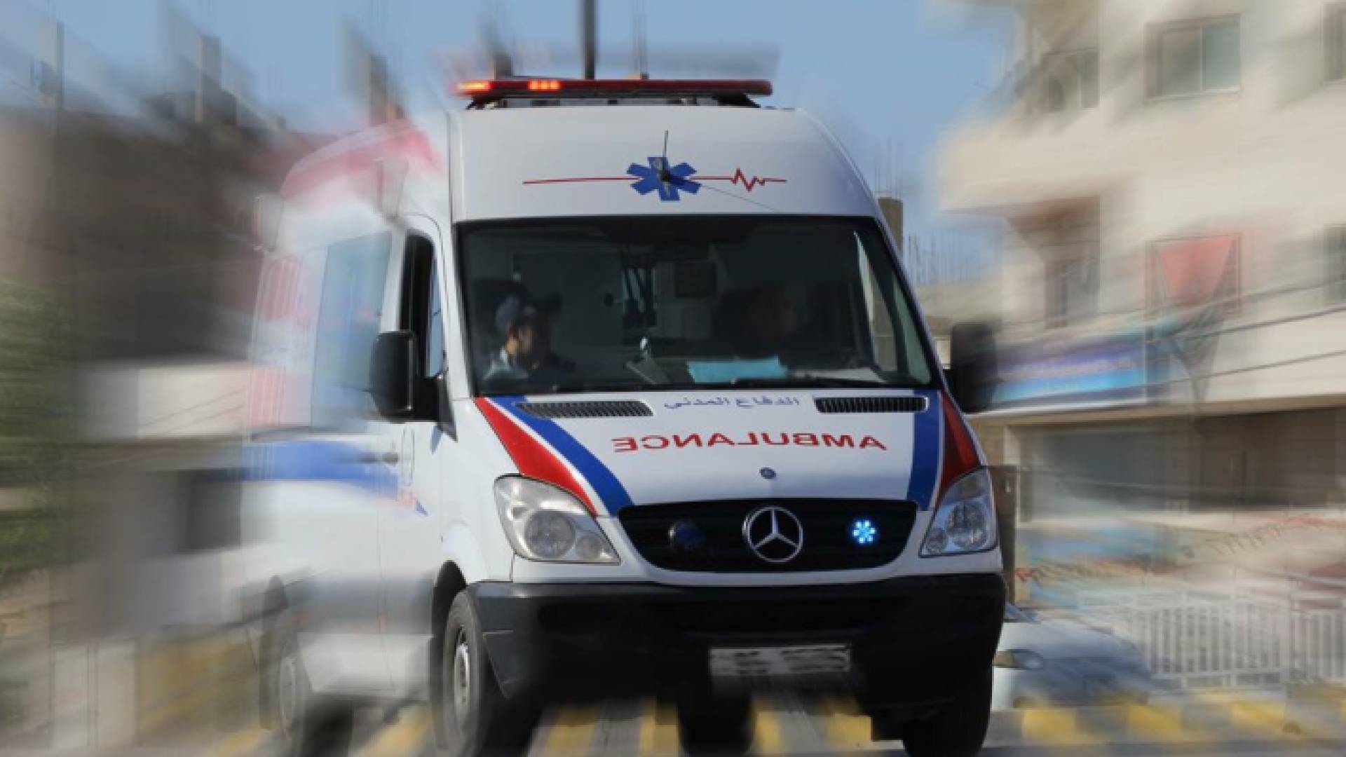 مركبة تابعة للدفاع المدني