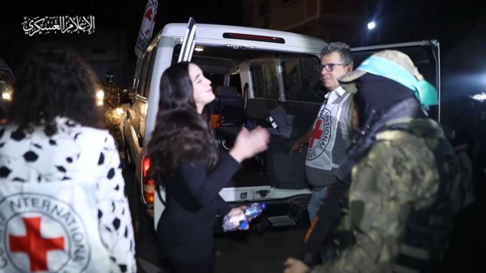 محتجزة أطلق سراحها من غزة توعد أحد عناصر القسام