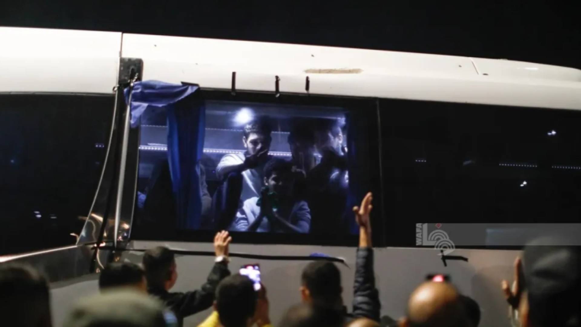 حافلات الأسرى المحررين