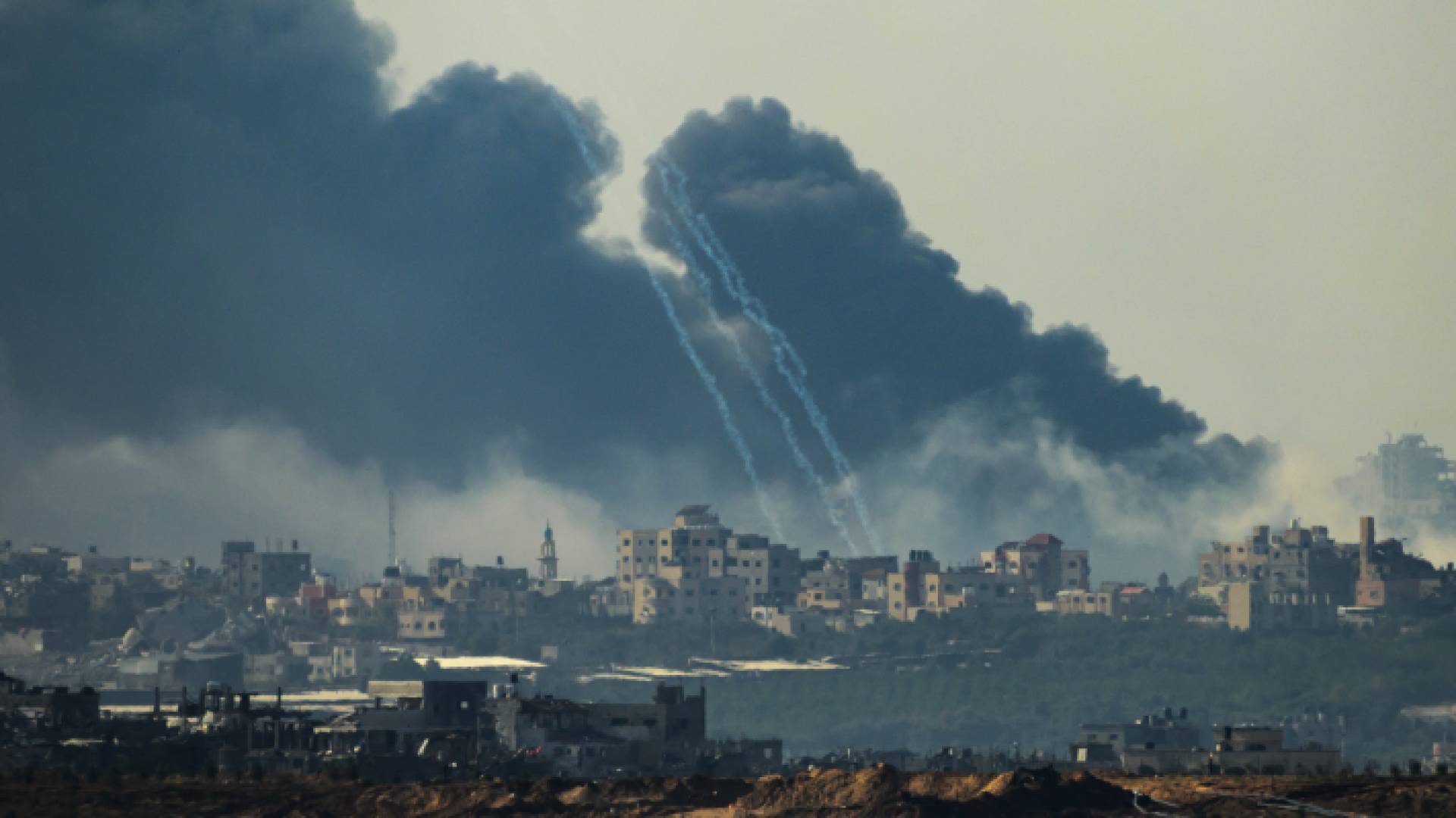 قصف عنيف على قطاع غزة مع استئناف العدوان