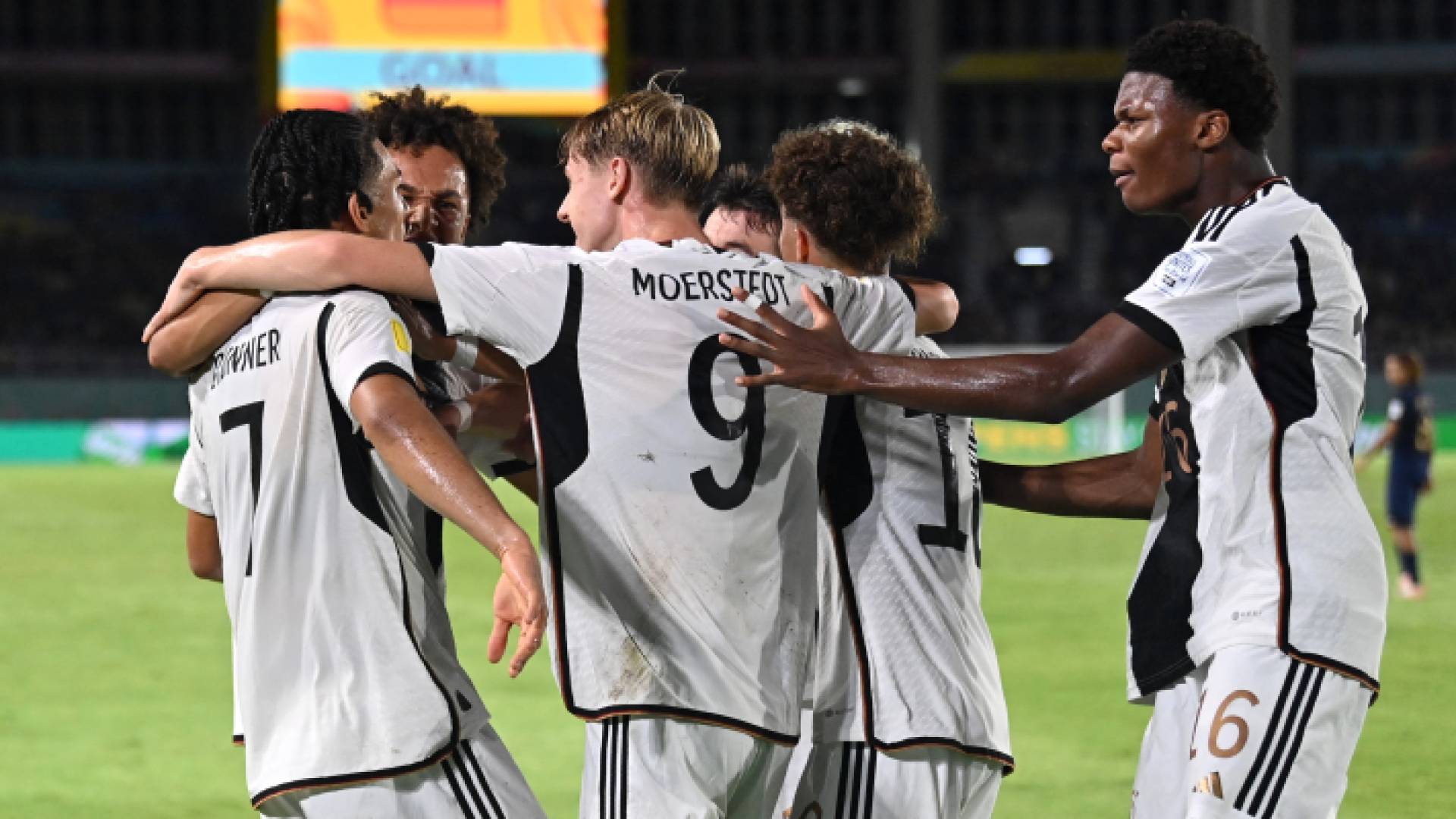 من المباراة