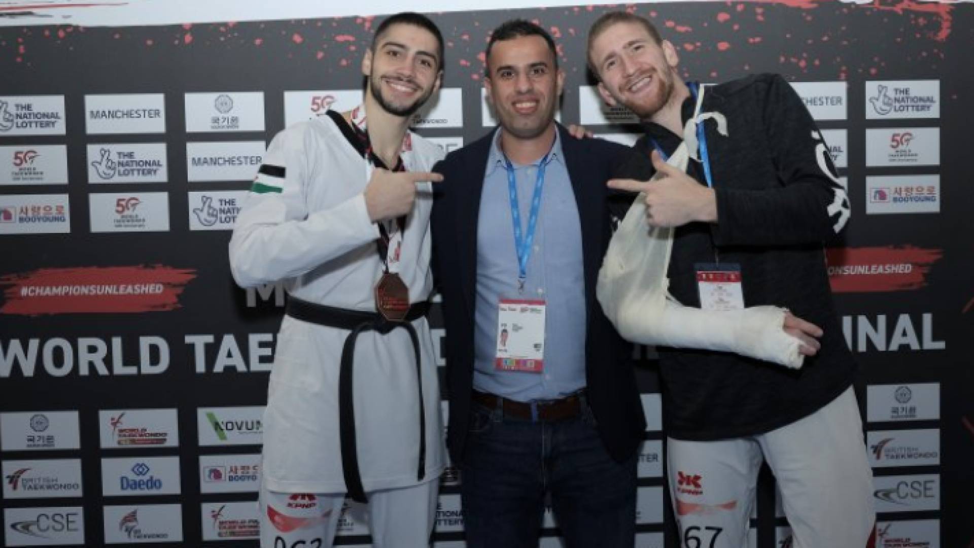 نجوم المنتخب الوطني بعد المنافسات