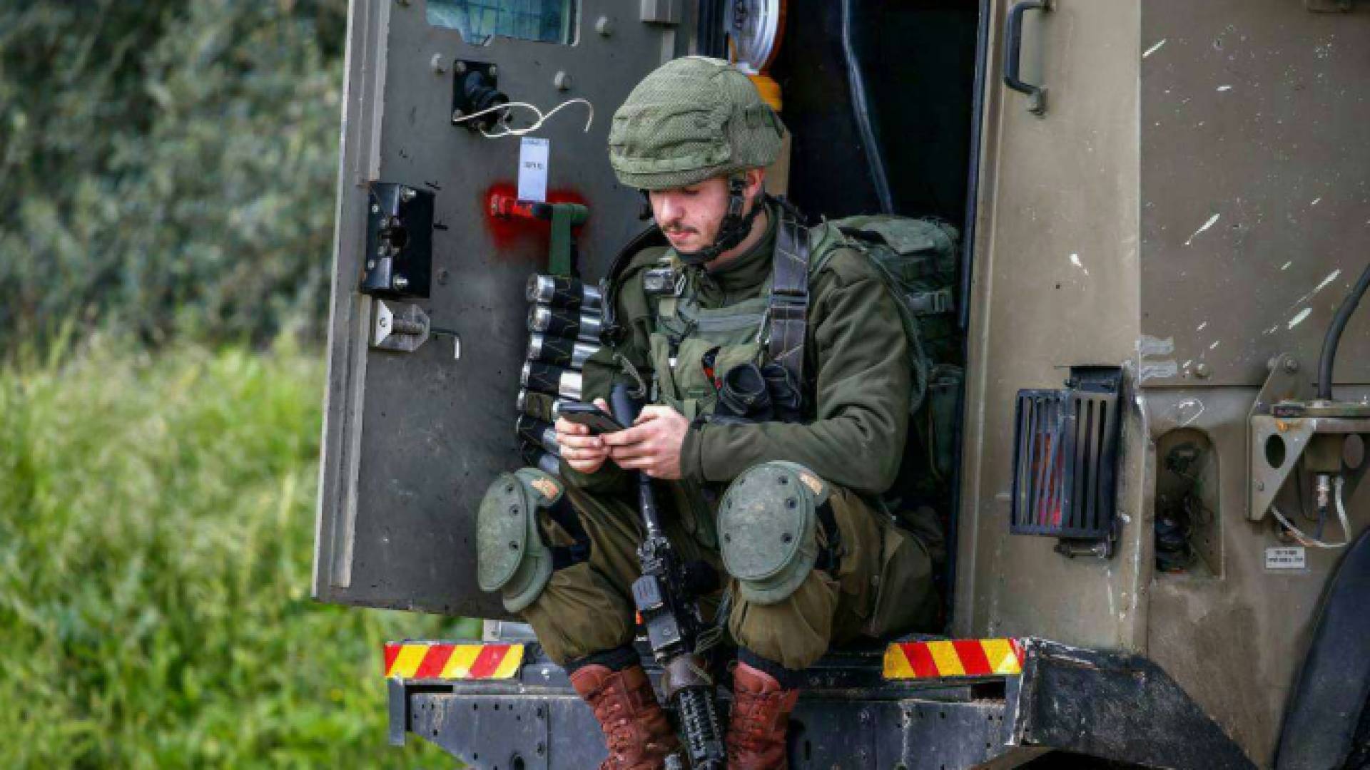 جندي من جيش الاحتلال