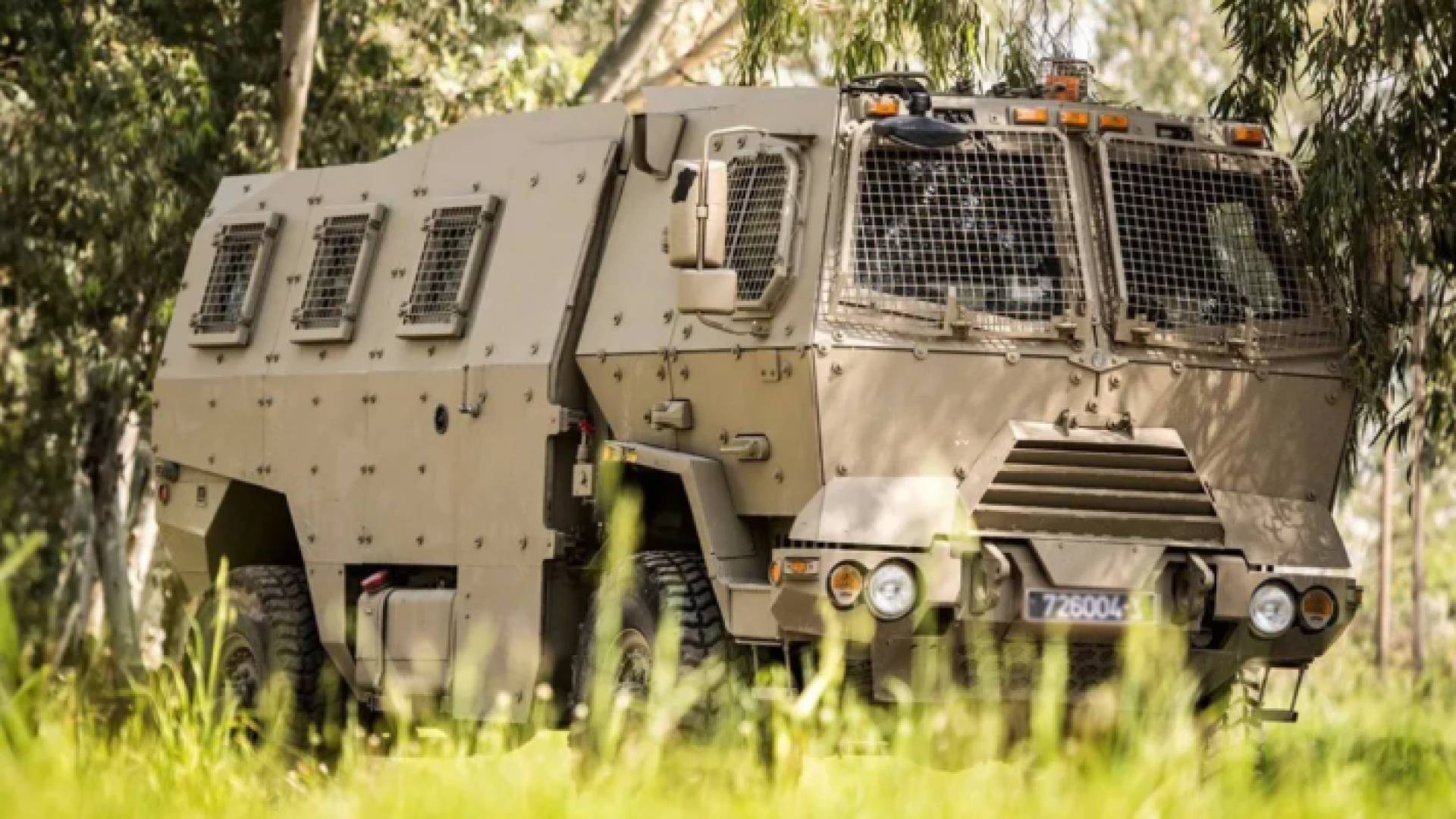 ناقلة جنود للاحتلال