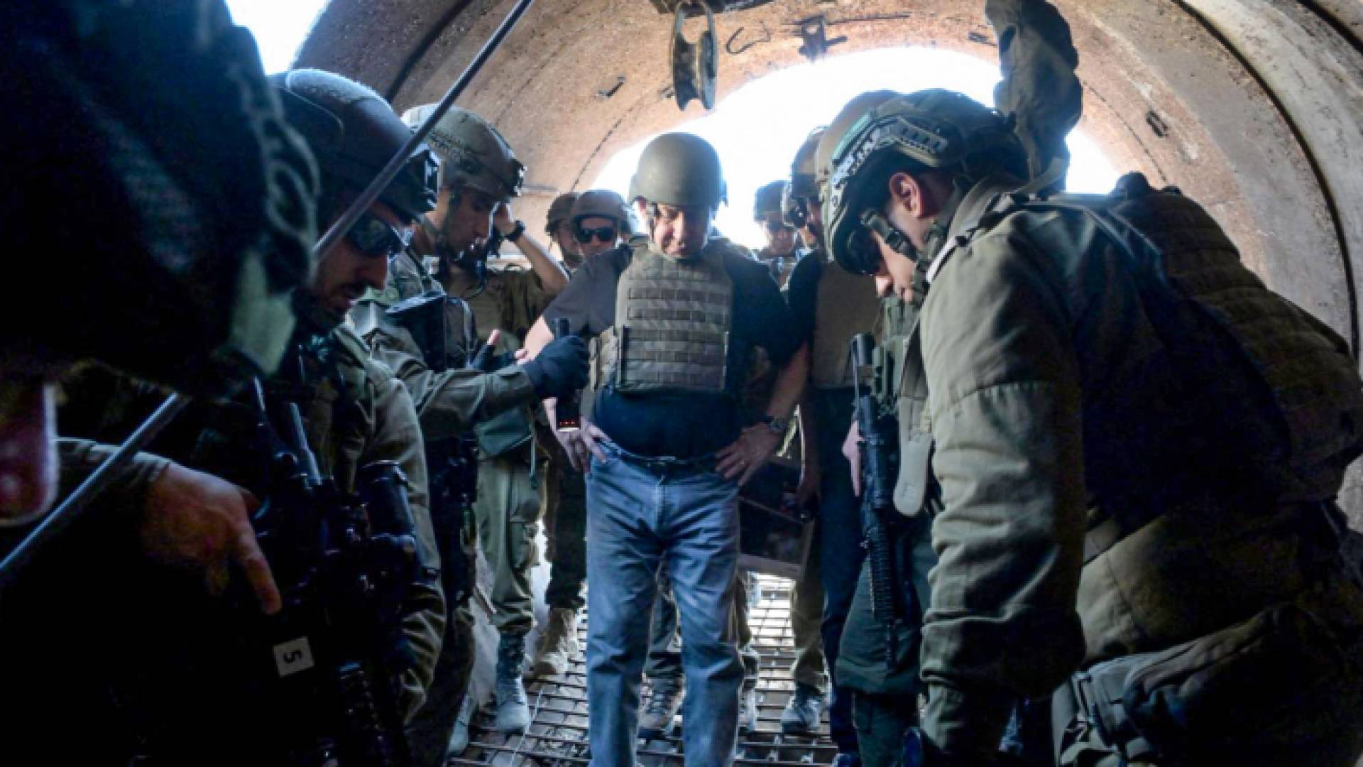 رئيس وزراء الاحتلال داخل انفاق زعم أننها لحركة حماس في غزة - أرشيفية