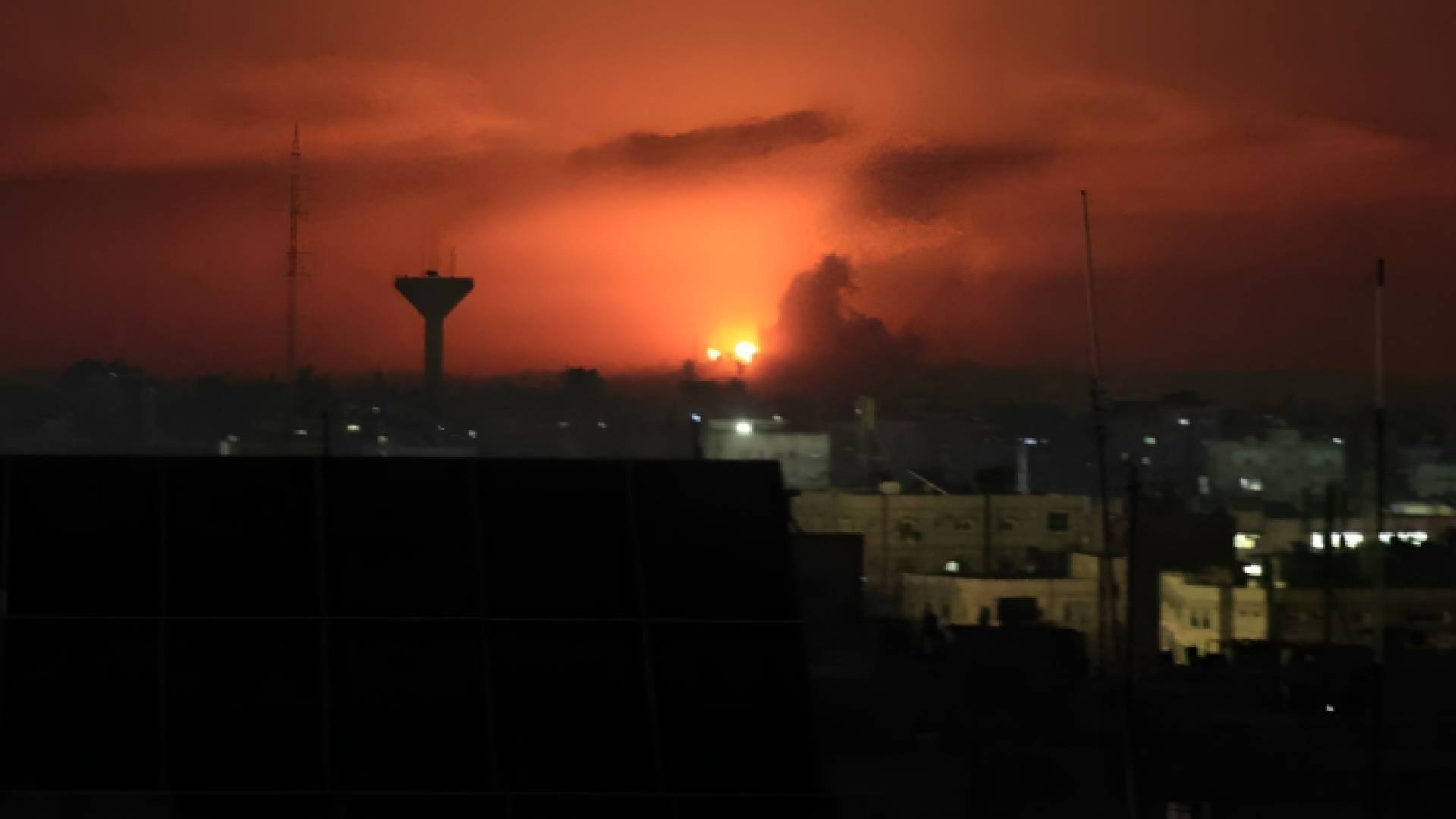 قصف عنيف على قطاع غزة