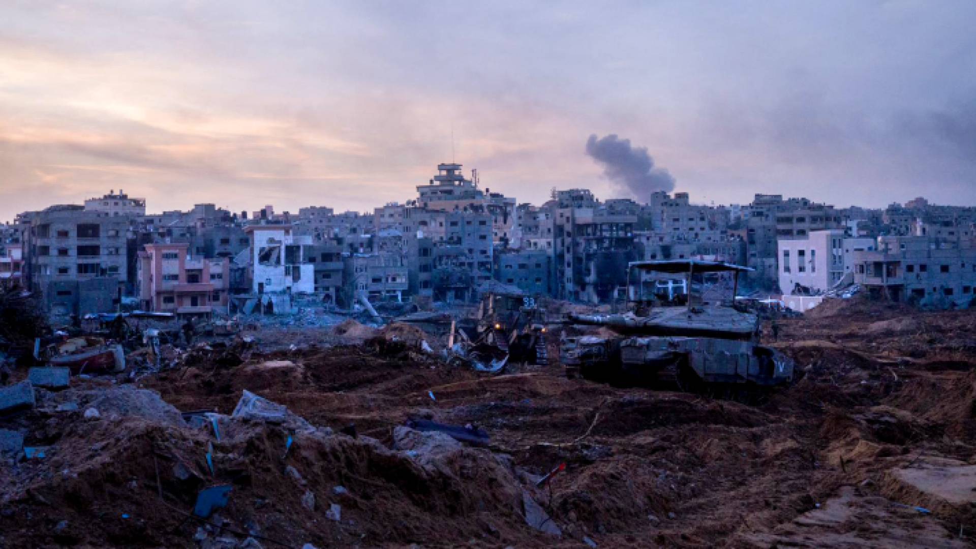 من الدمار الذي تسبب به الاحتلال الإسرائيلي في قطاع غزة