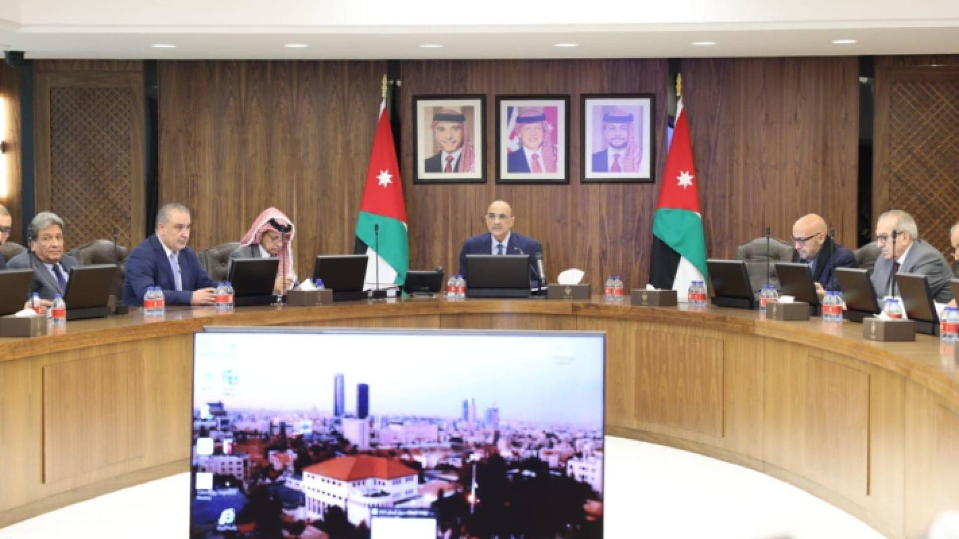 جانب من جلسة مجلس الوزراء